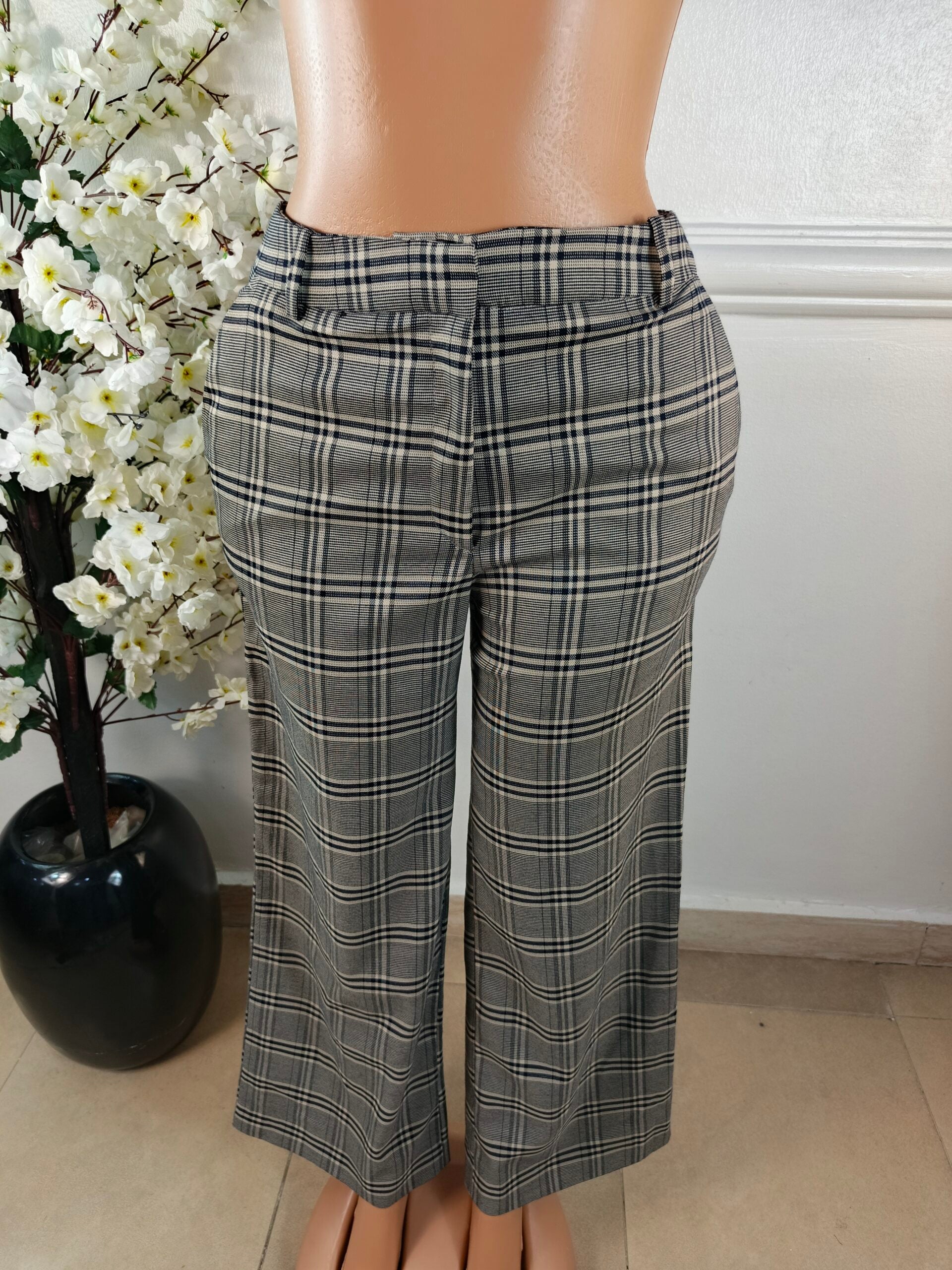 H&amp;M UK SIZE 12 [LENGTH 40 INCHES, CHECKERS] image 0