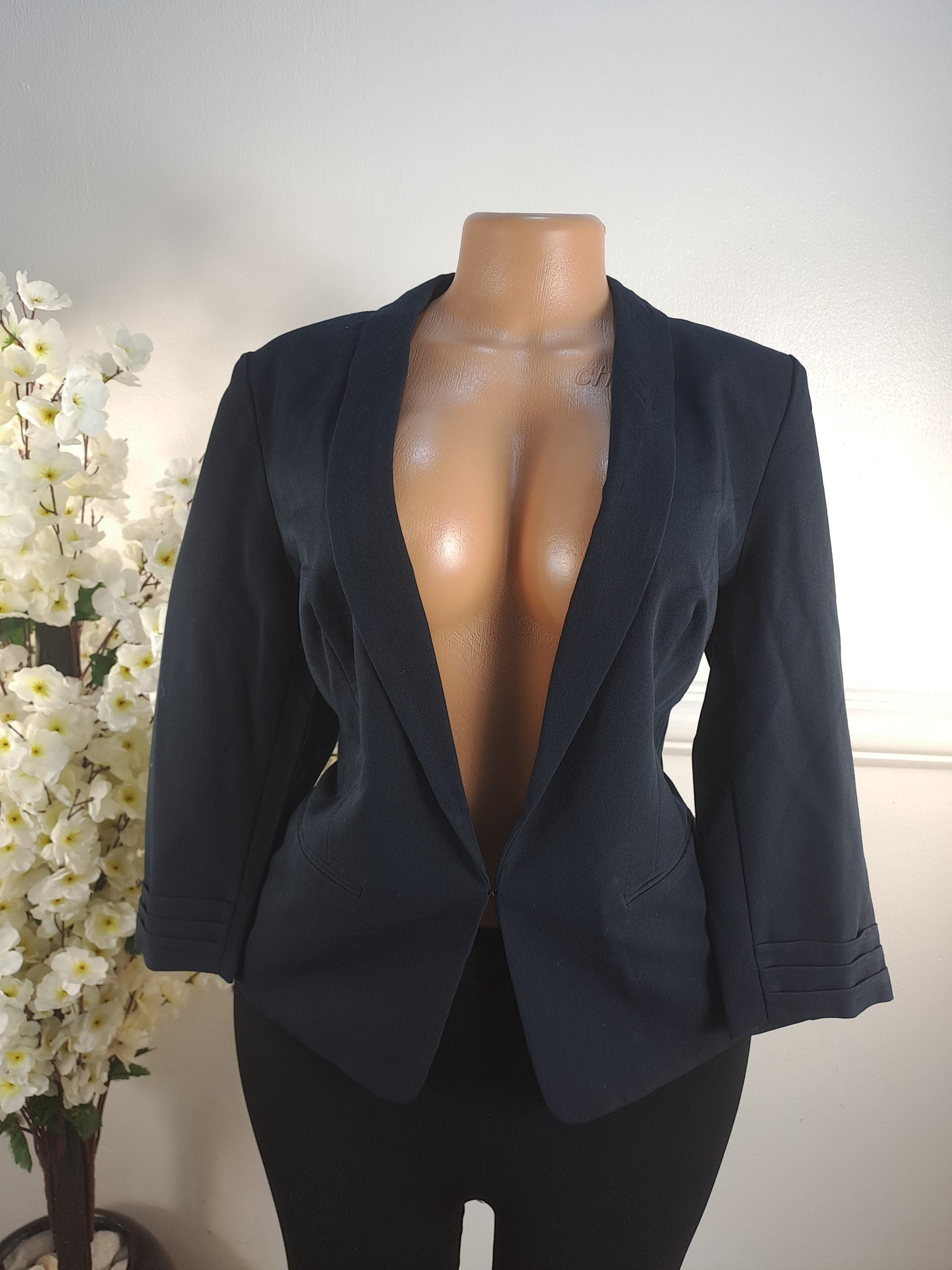 M&S WOMAN UK SIZE 14 [LENGHT 24 INCHES] image 0