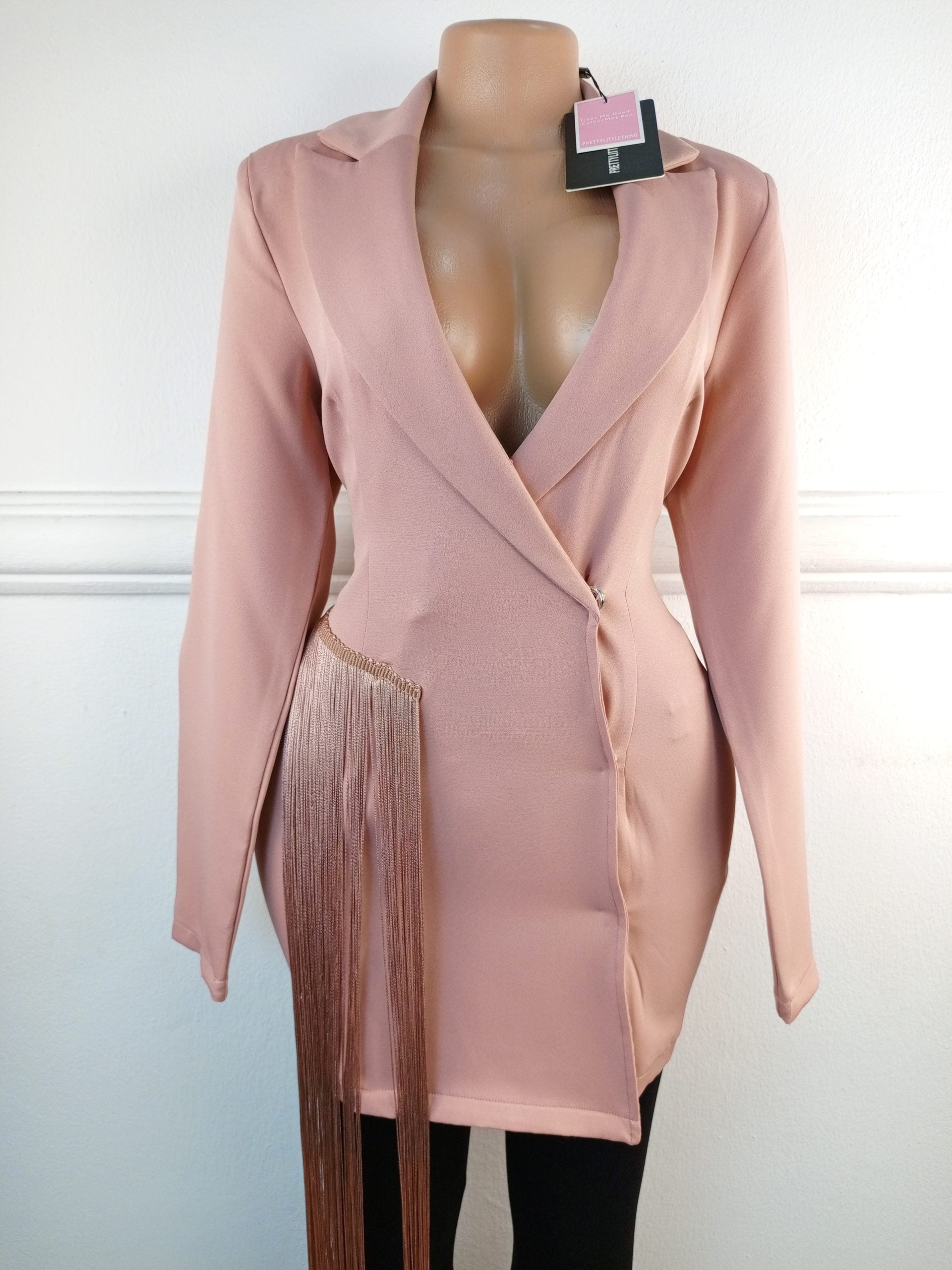 PRETTYLITTLETHING UK 12 image 0