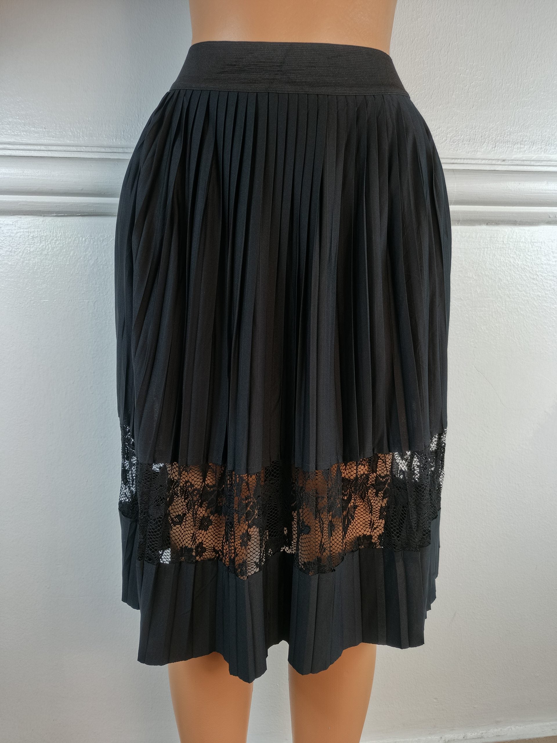 RIVER ISLAND UK 6, L-26 INCHES image 0