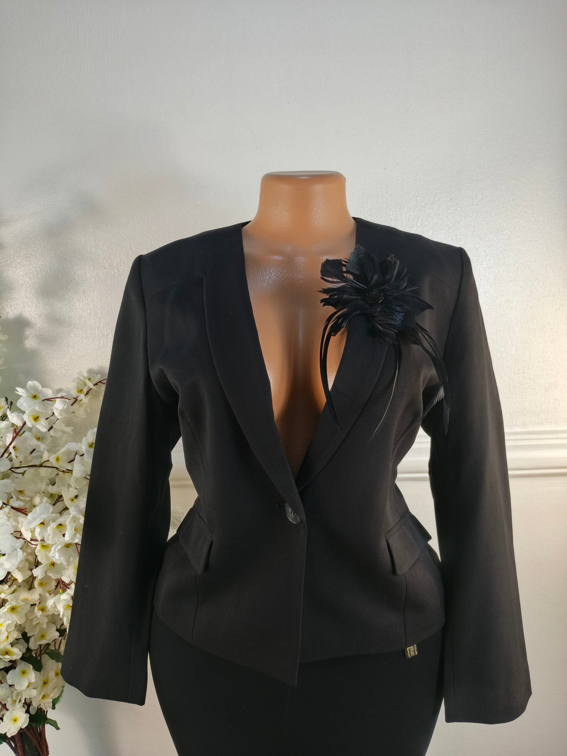 MINUET PETITE UK SIZE 12 [LENGHT 22 INCHES, BLACK] image 0