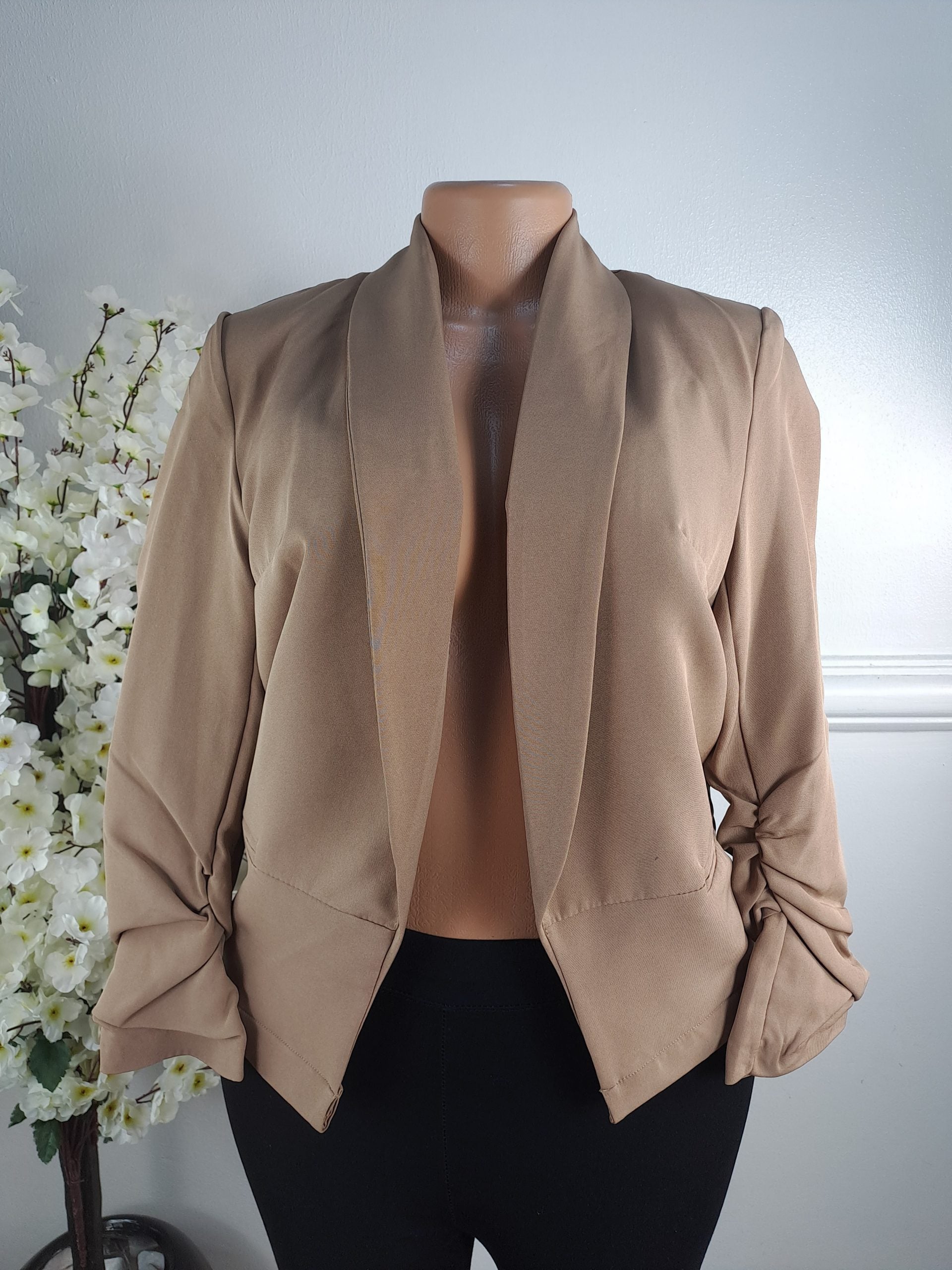 BOOHOO UK SIZE 8 [LENGHT 23 INCHES] image 0