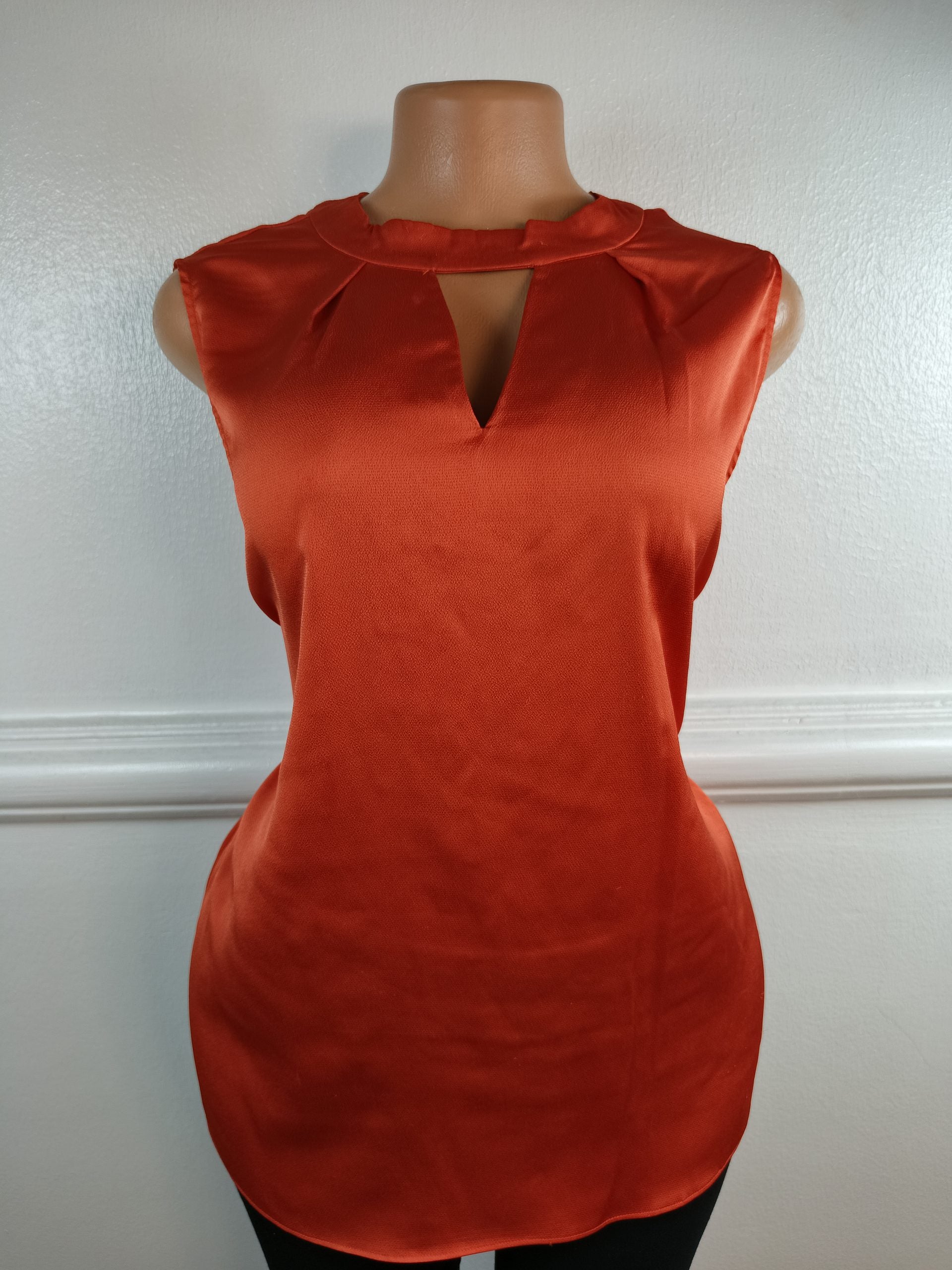 M&CO UK 10 image 0
