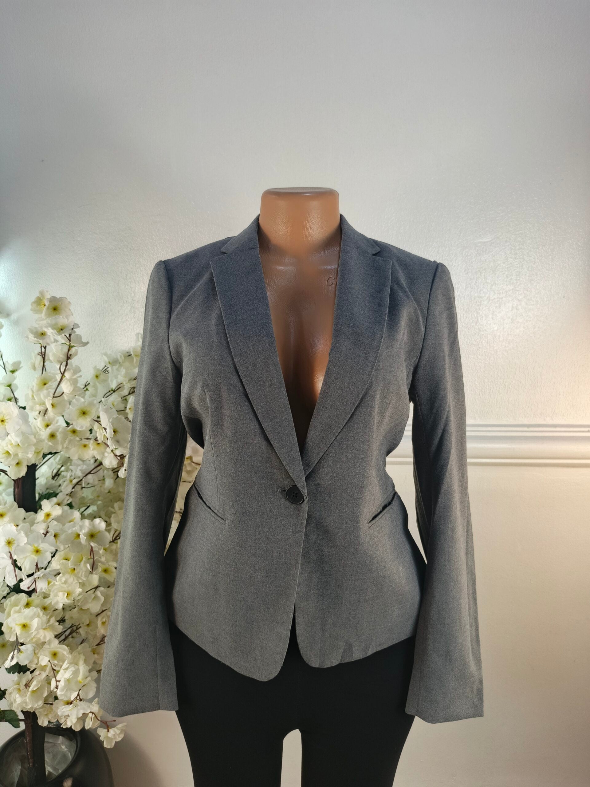 H&amp;M UK SIZE 6 [LENGTH 24 INCHES, GREY] image 0