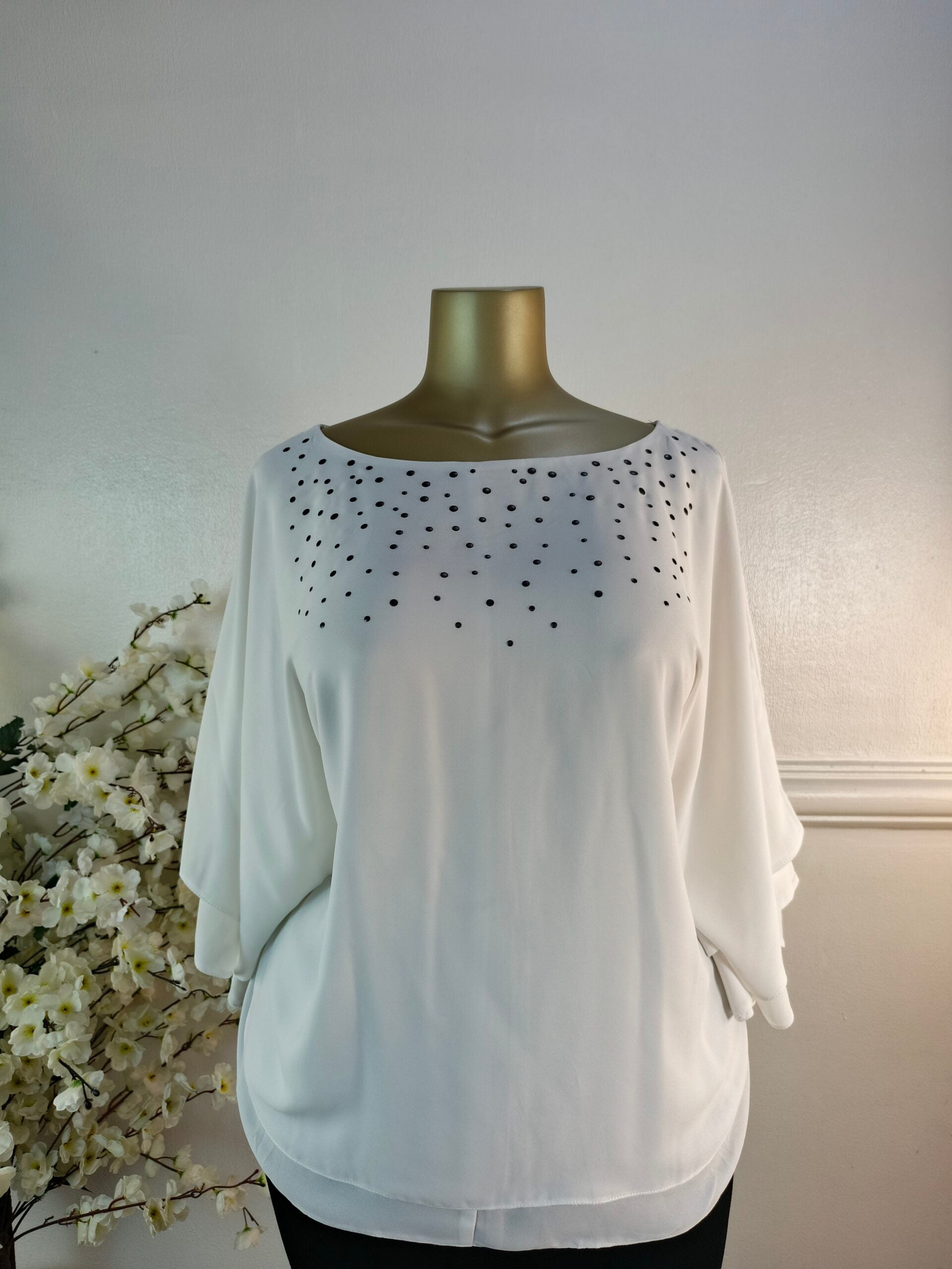 TOP UK SIZE 20 [WHITE] image 0