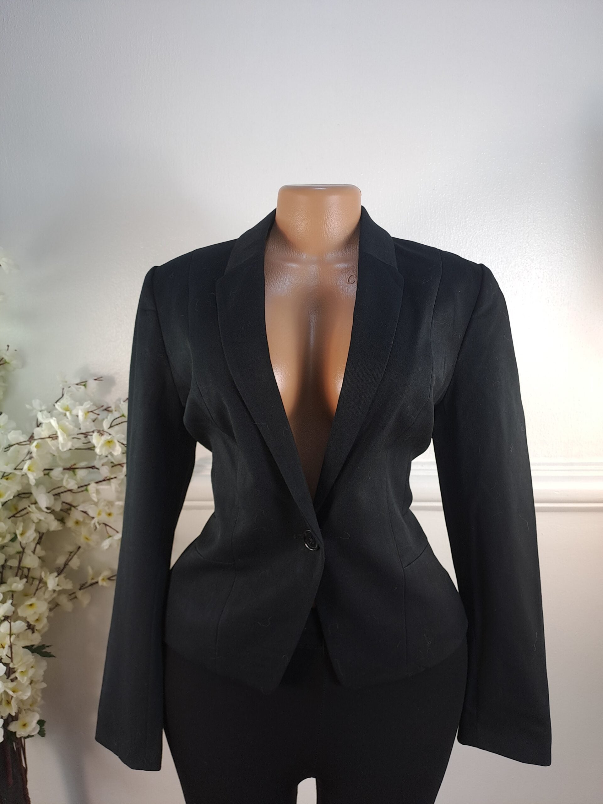 M&amp;S UK SIZE 12 [LENGHT 25 INCHES] image 0