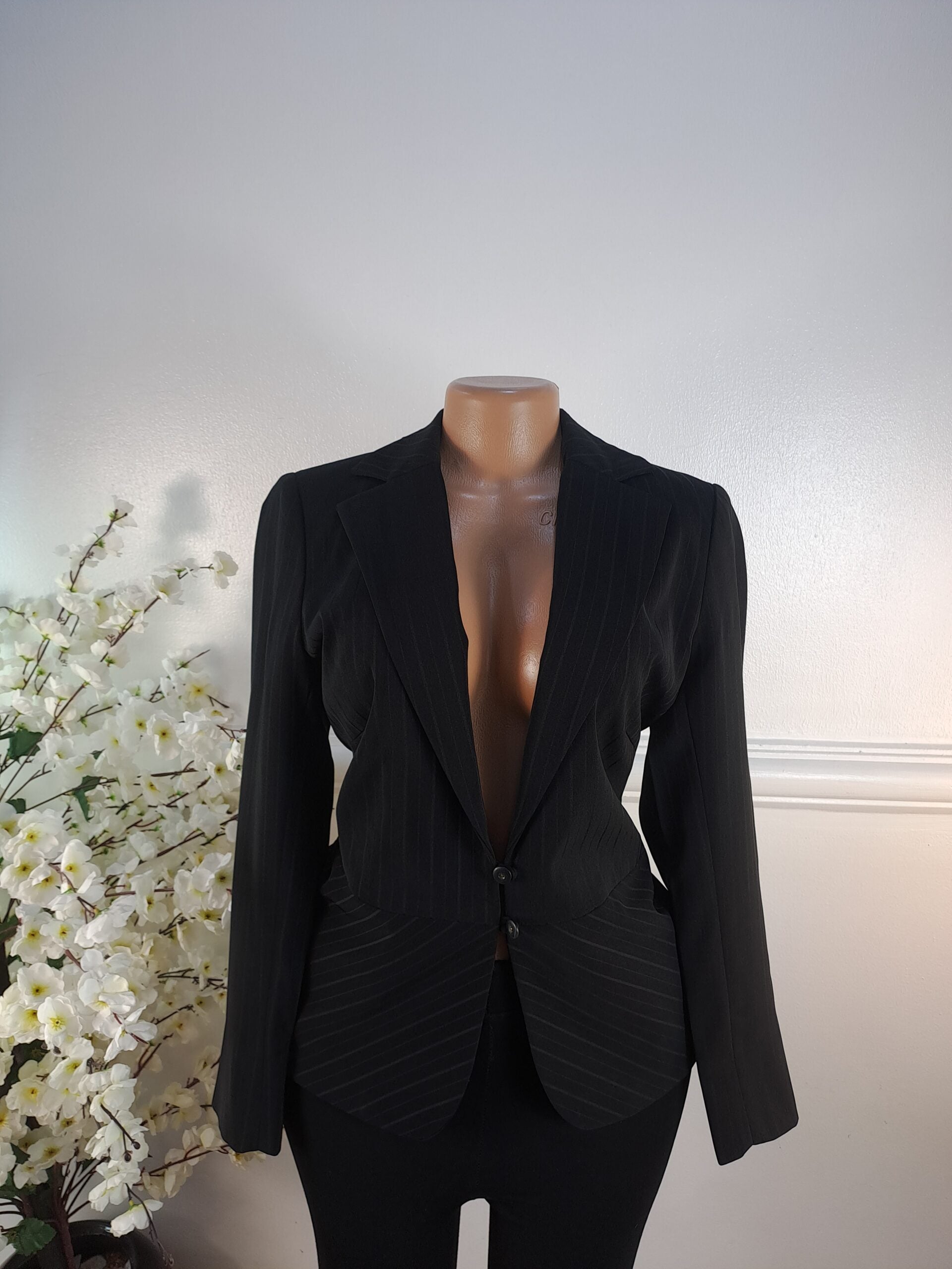BLAZER UK SIZE 12 [LENGTH 26 INCHES, BLACK] image 0