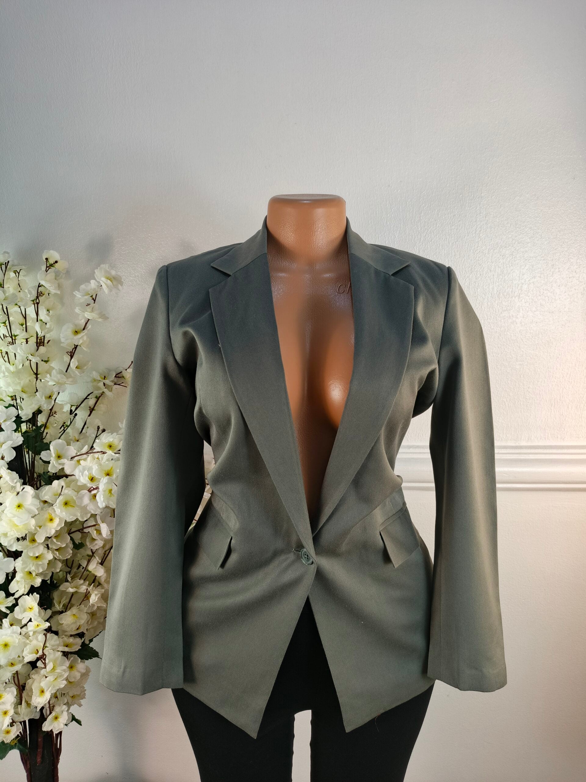 BLAZER UK SIZE 10 [LENGTH 29 INCHES, OLIVE] image 0