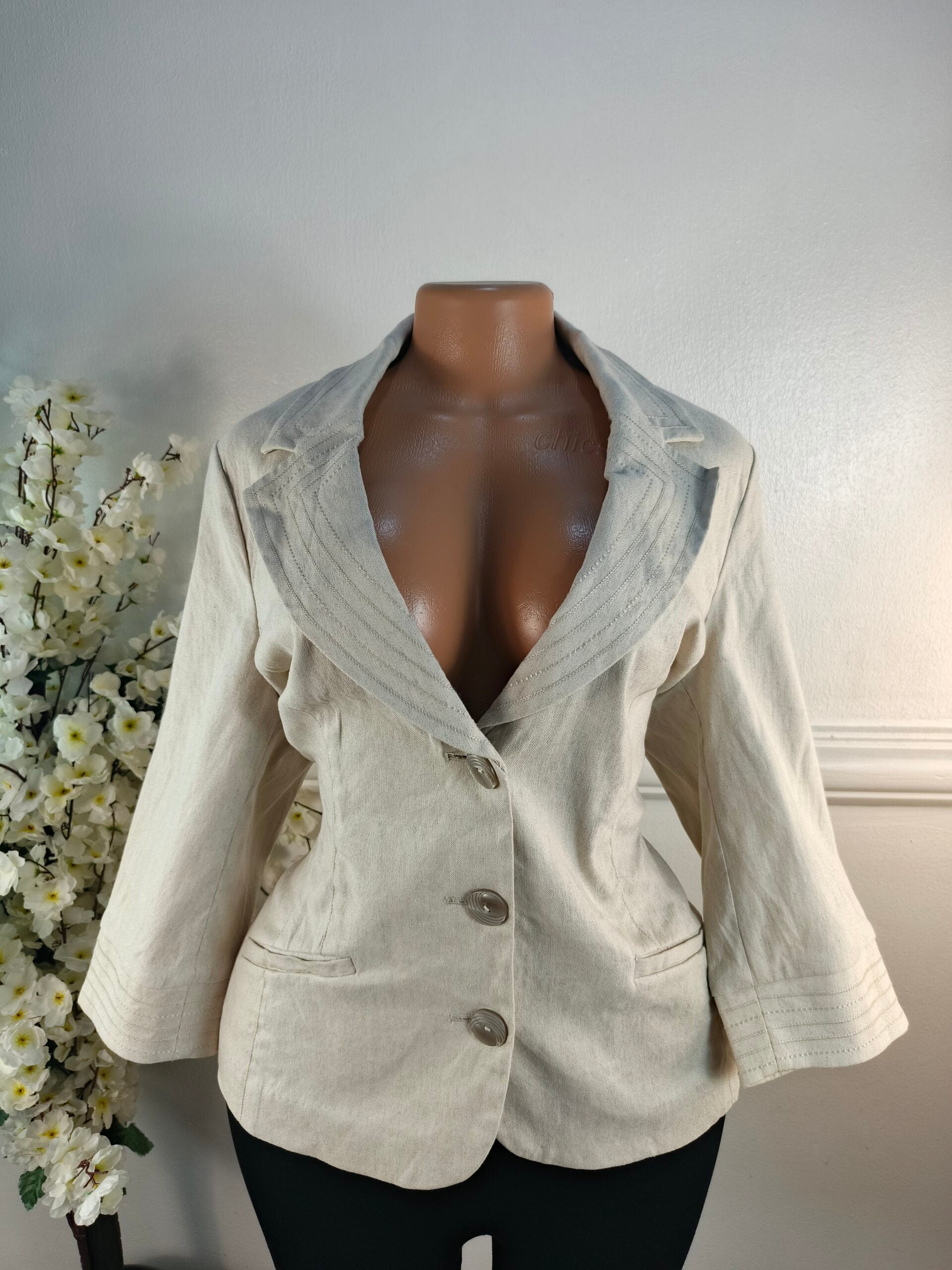 PER UNA UK SIZE 14 [LENGHT 25 INCHES, OFF WHITE] image 0