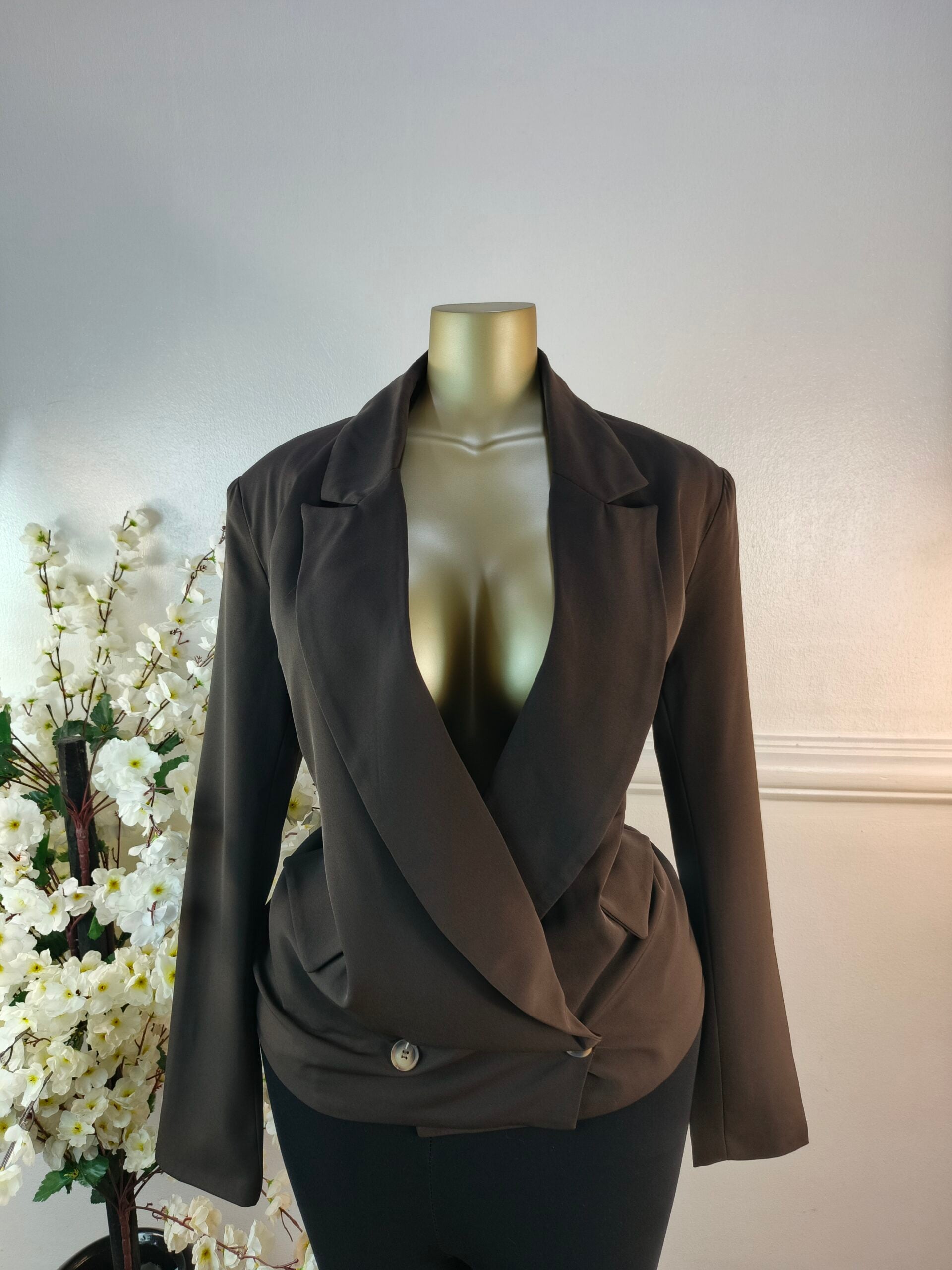 PRETTYLITTLETHING UK SIZE 12 [LENGTH 29 INCHES, DEEP BROWN] image 0