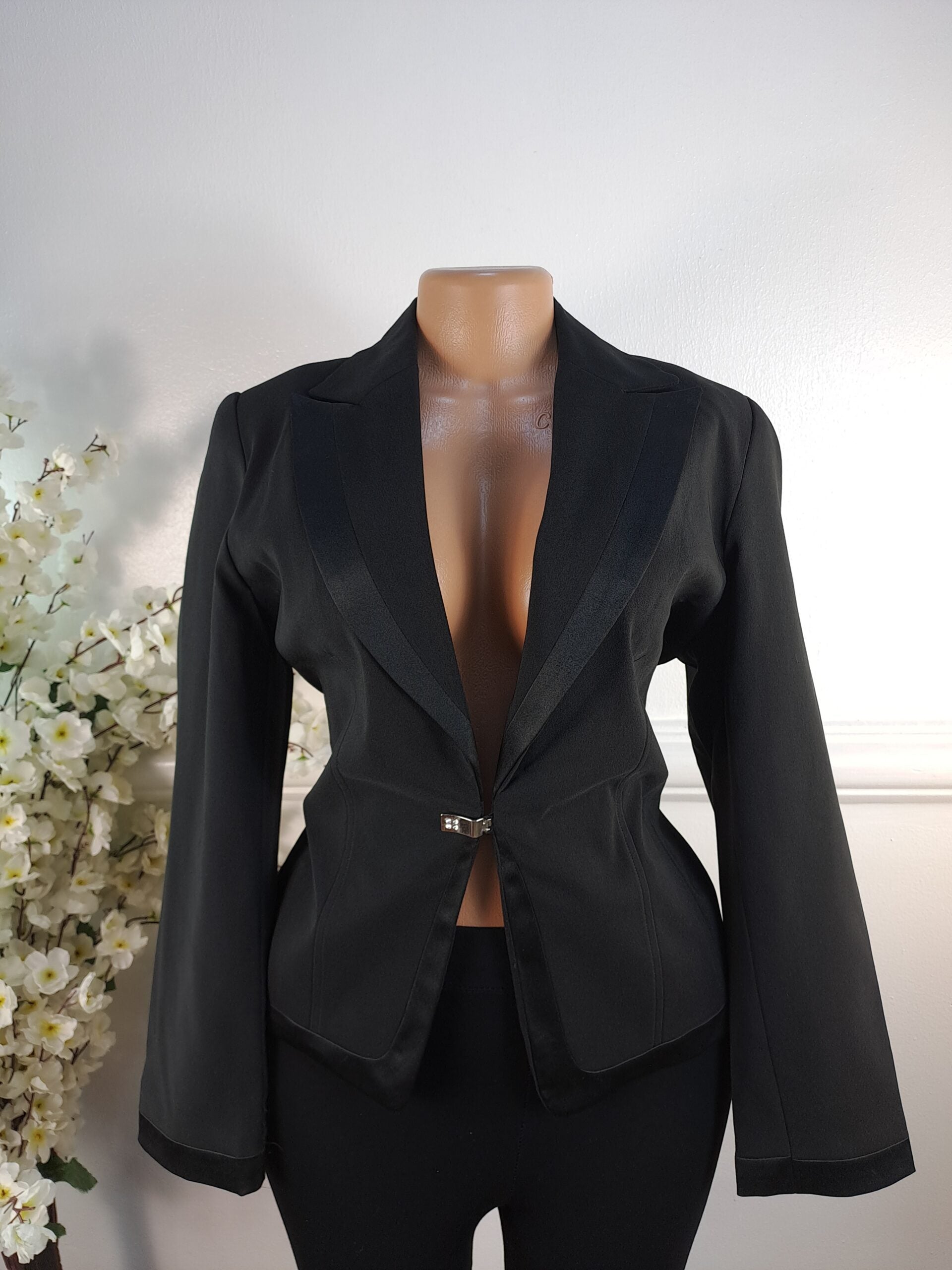 EVIE UK SIZE 12 [LENGHT 24 INCHES, BLACK] image 0