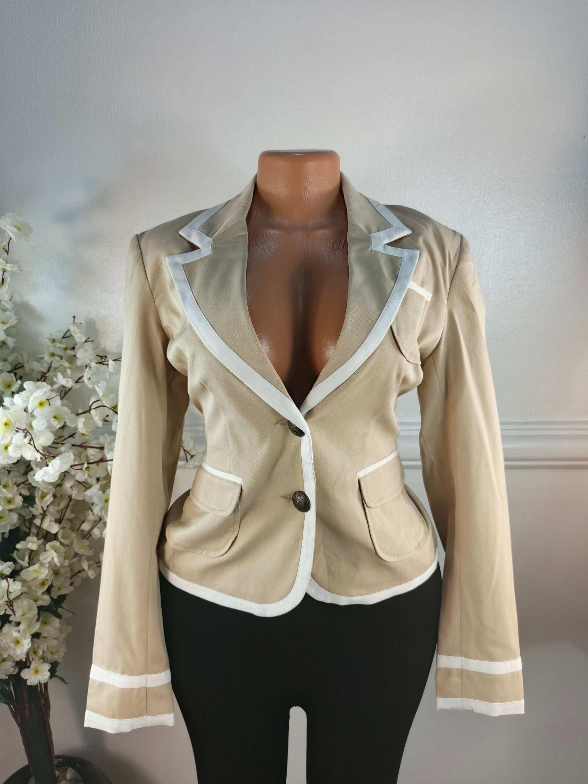 JSFN UK SIZE 10 [LENGHT 22 INCHES, CREAM] image 0