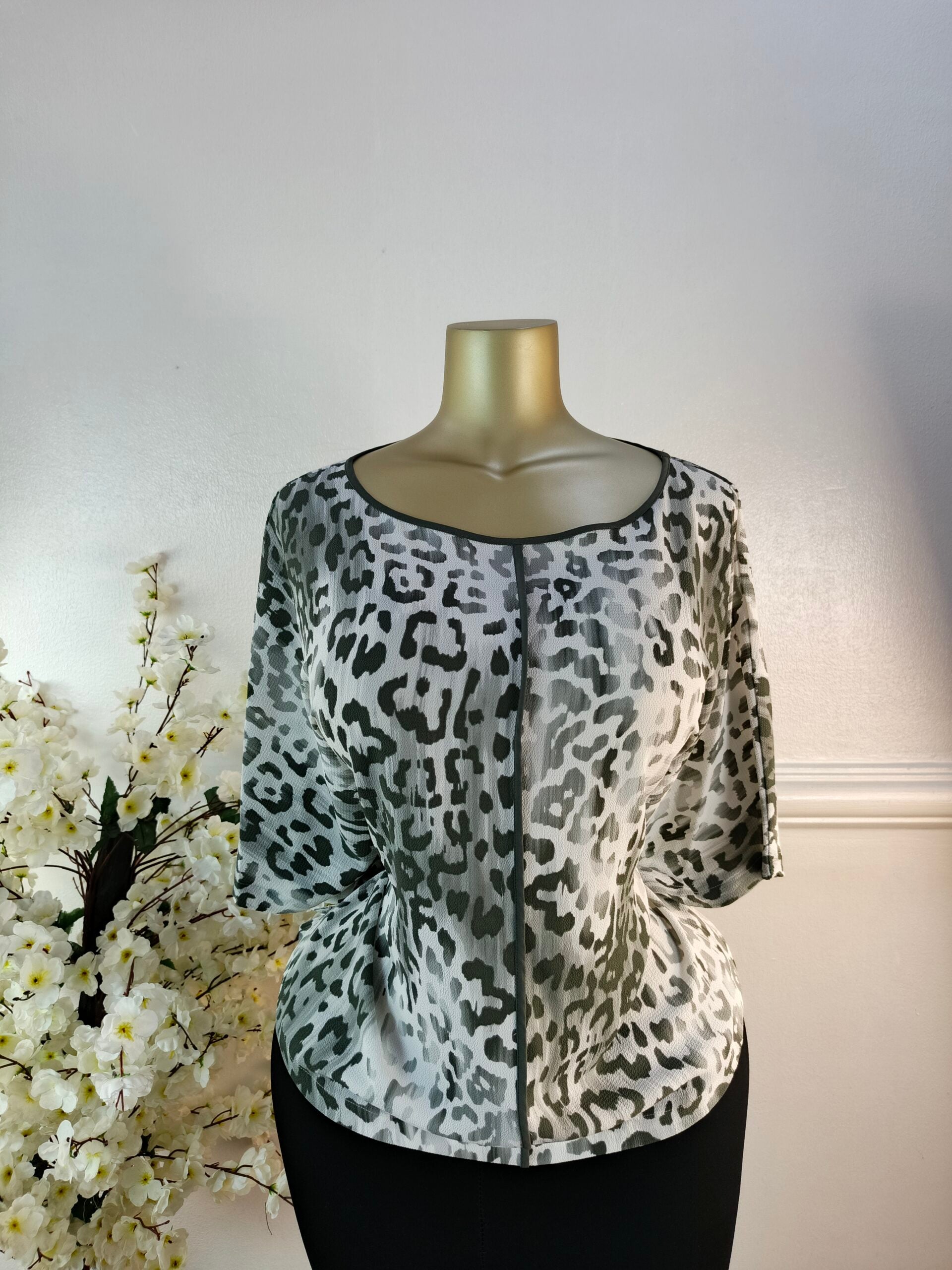 M&amp;S COLLECTION UK SIZE 24 image 0