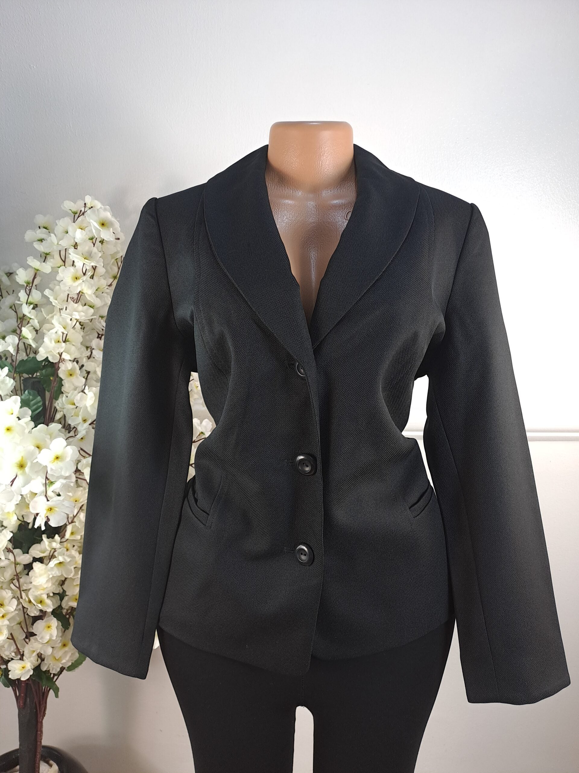 HONOR MILLBURN UK SIZE 14 [LENGHT 26 INCHES] image 0