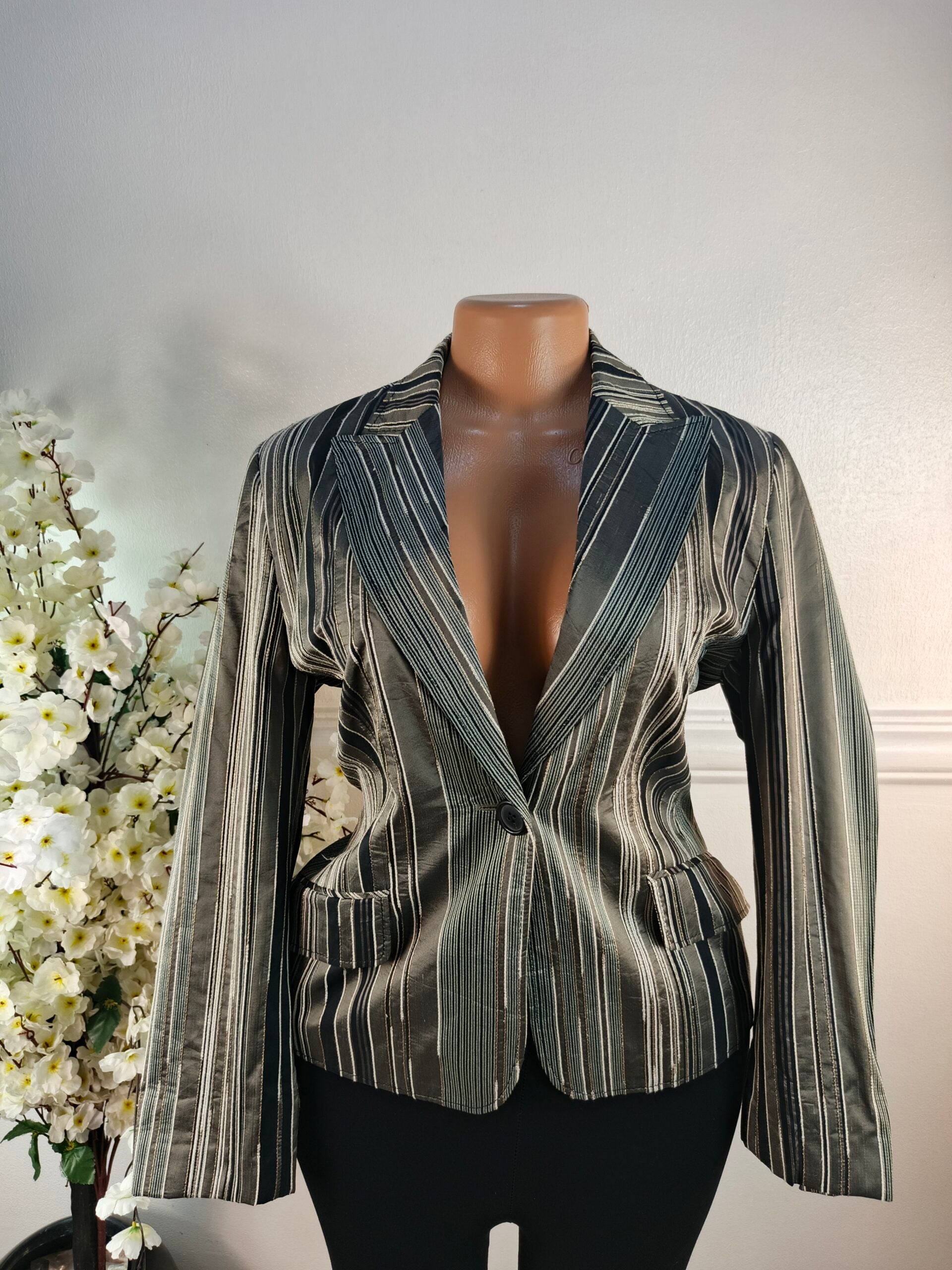 DINOMODA  UK SIZE 10 [LENGTH 25 INCHES] image 0