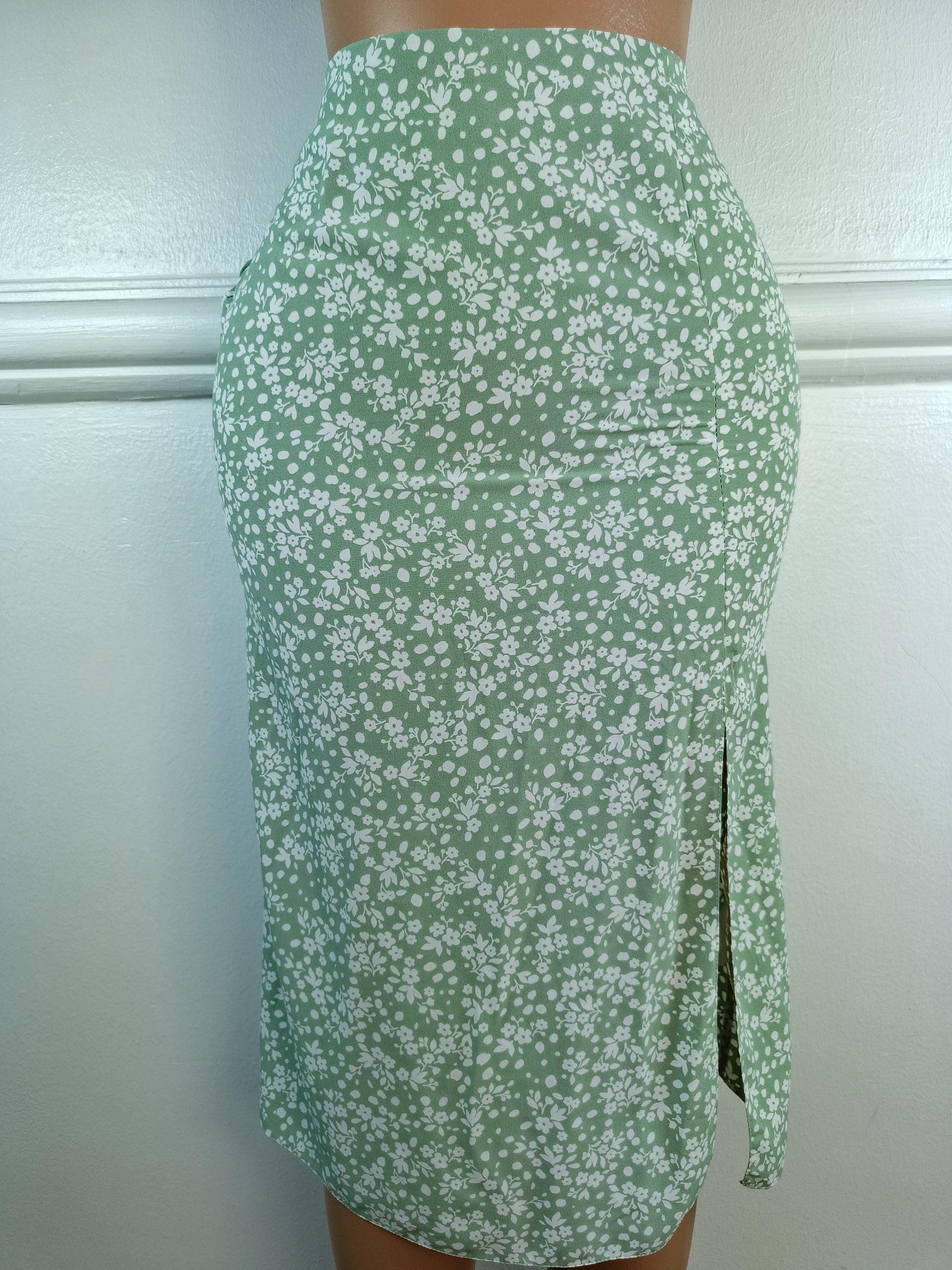 PRIMARK UK 8, L-31 INCHES image 0