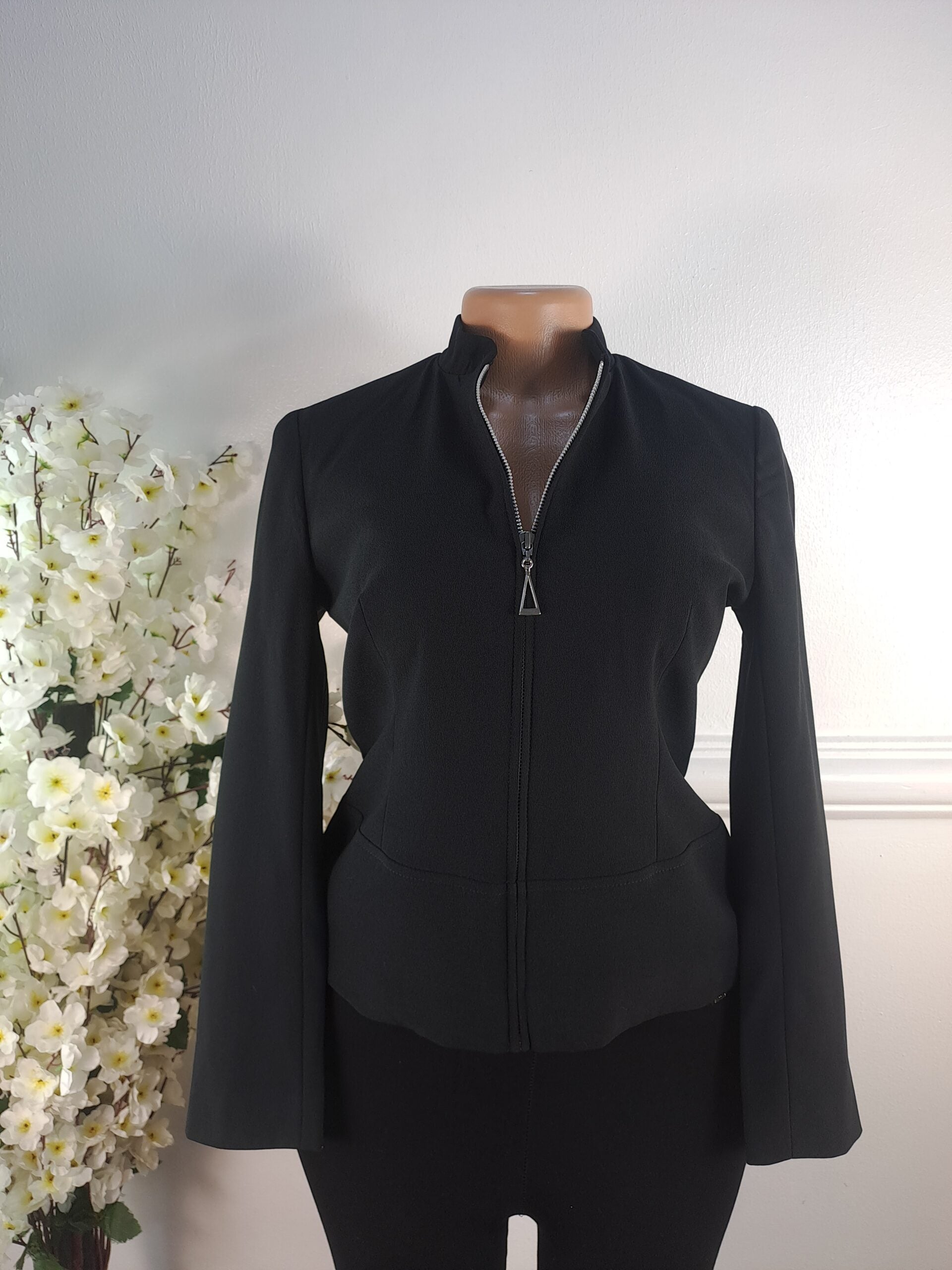 BLAZER UK SIZE 6 [LENGTH 22 INCHES, BLACK] image 0