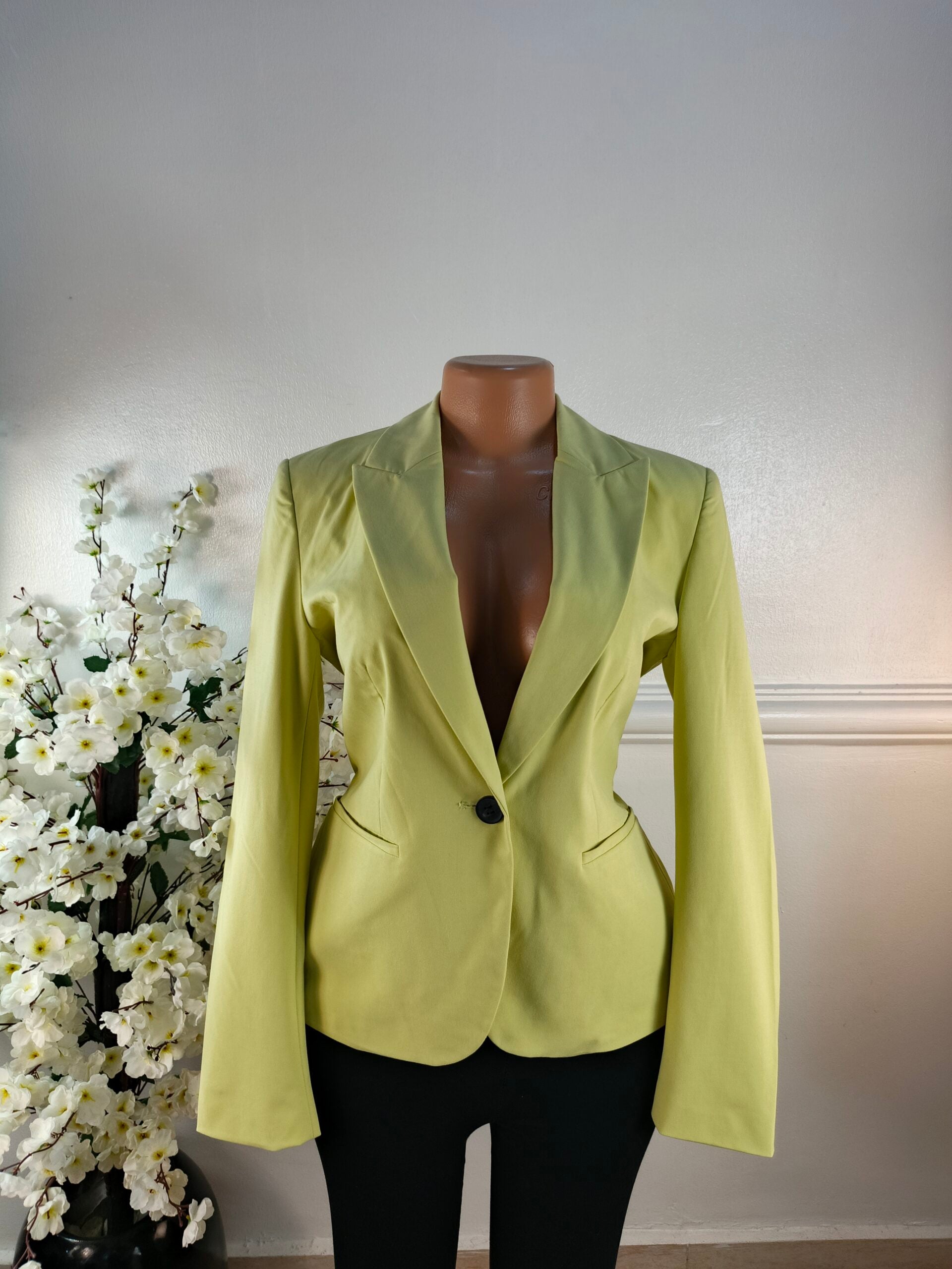 ZARA UK SIZE 10 [LENGTH 25 INCHES, LEMON] image 0