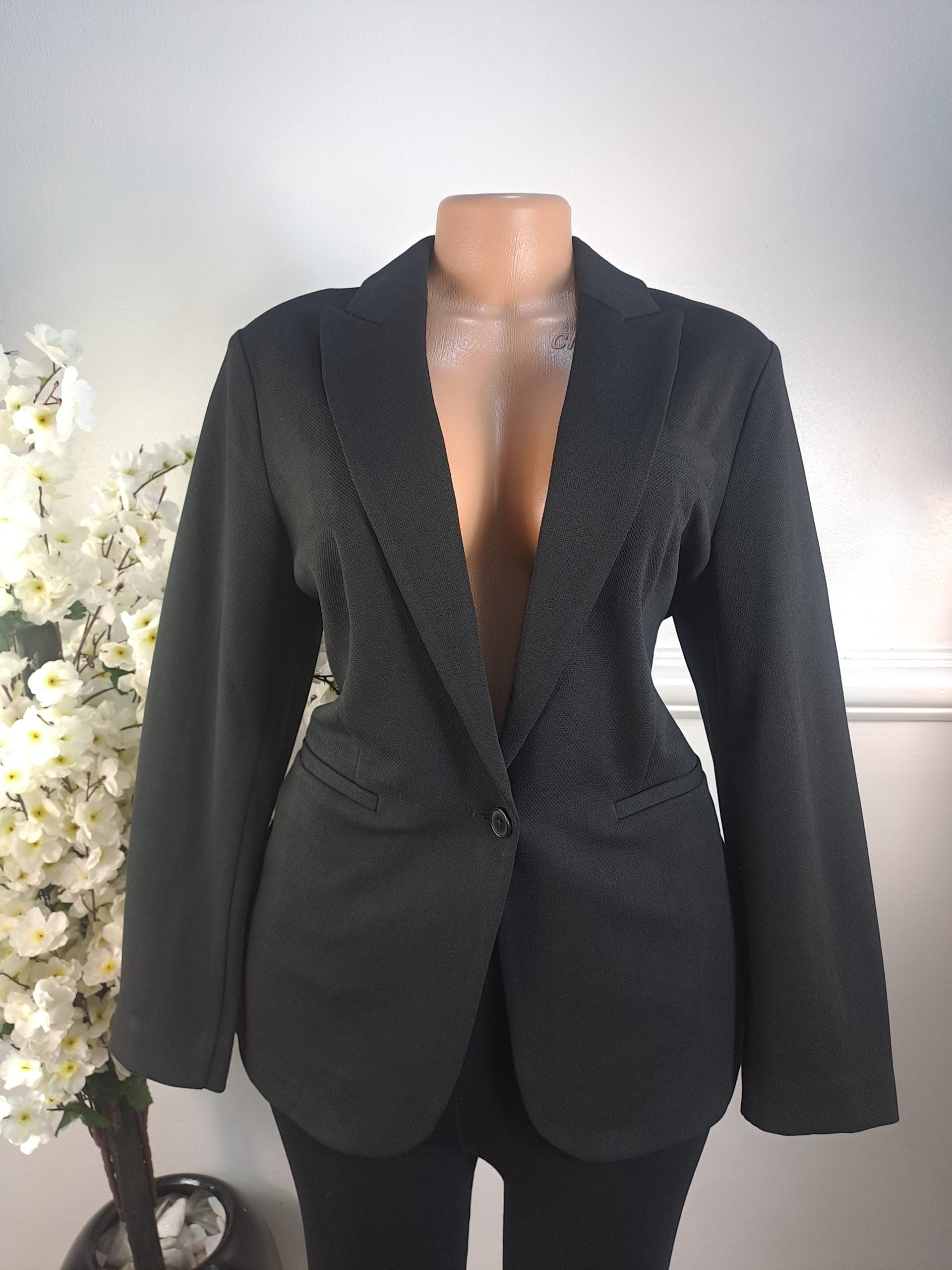 M&amp;S UK SIZE 12 [LENGHT 29 INCHES] image 0