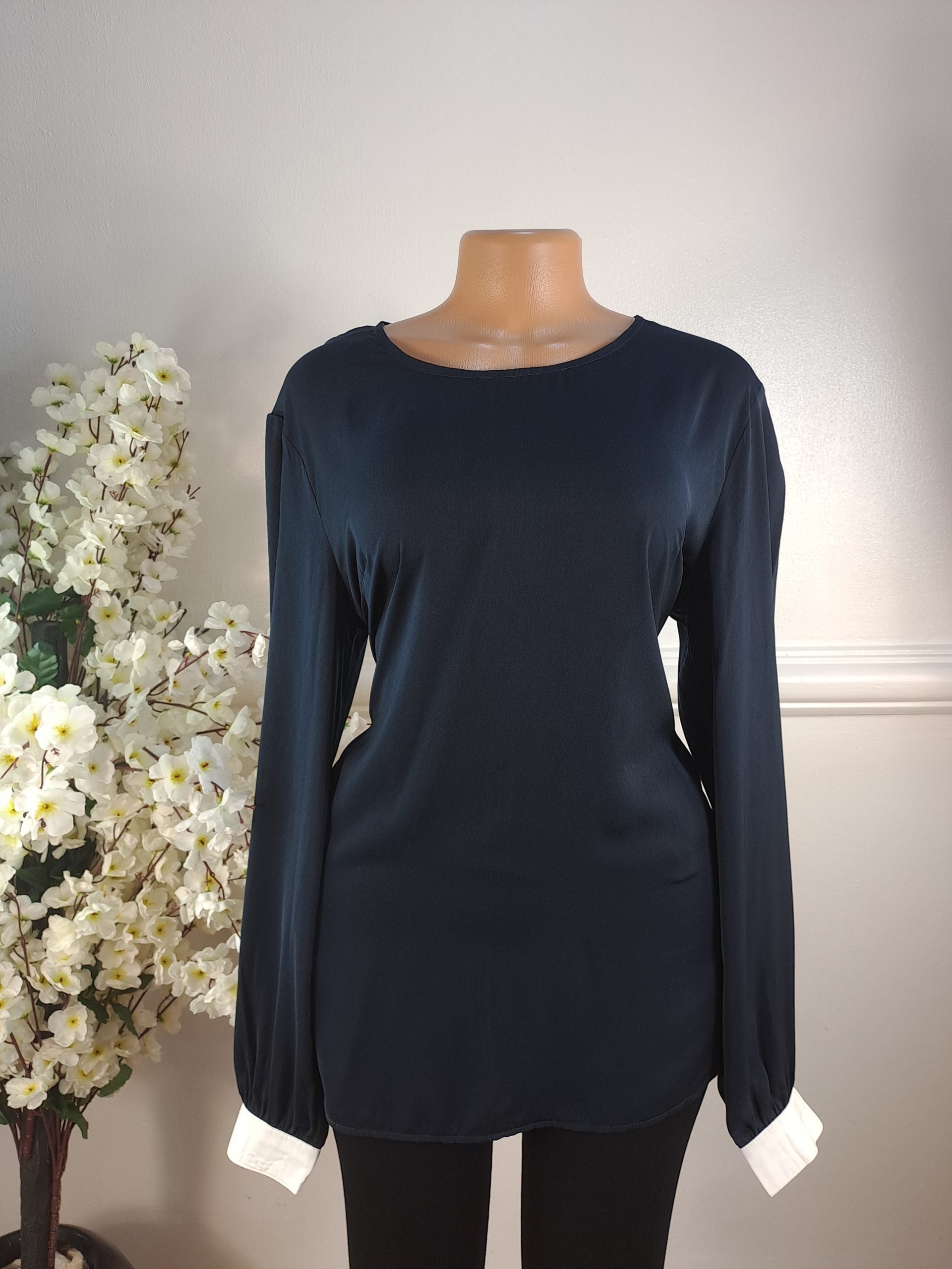 TOP UK SIZE 14 image 0