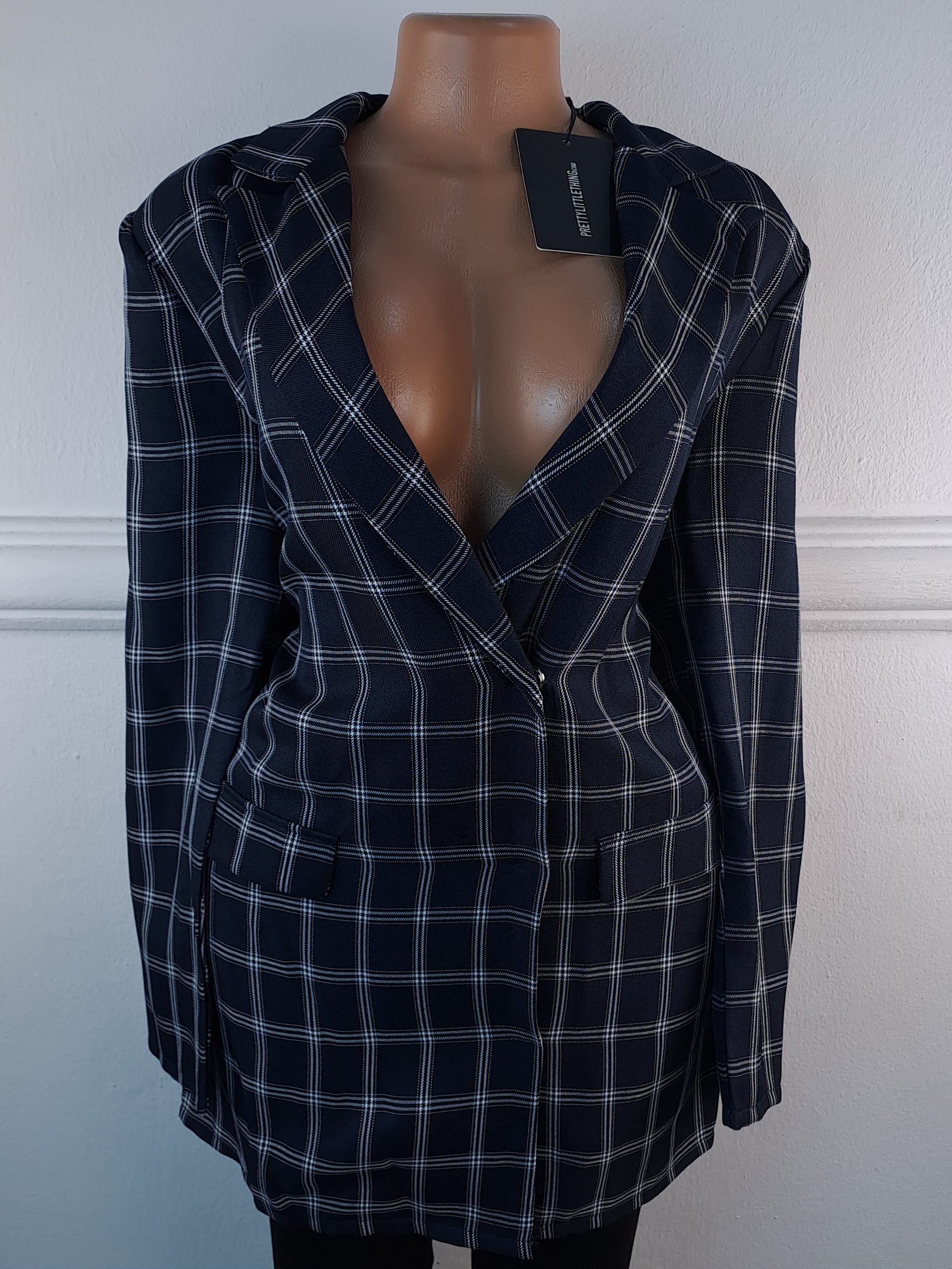 PRETTYLITTLETHING UK 14 image 0