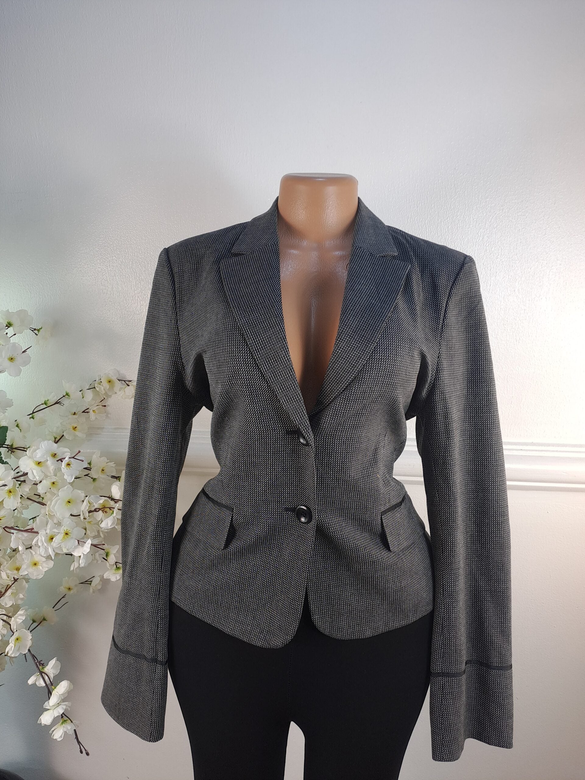 MEXX UK SIZE 12 [LENGTH 25 INCHES] image 0