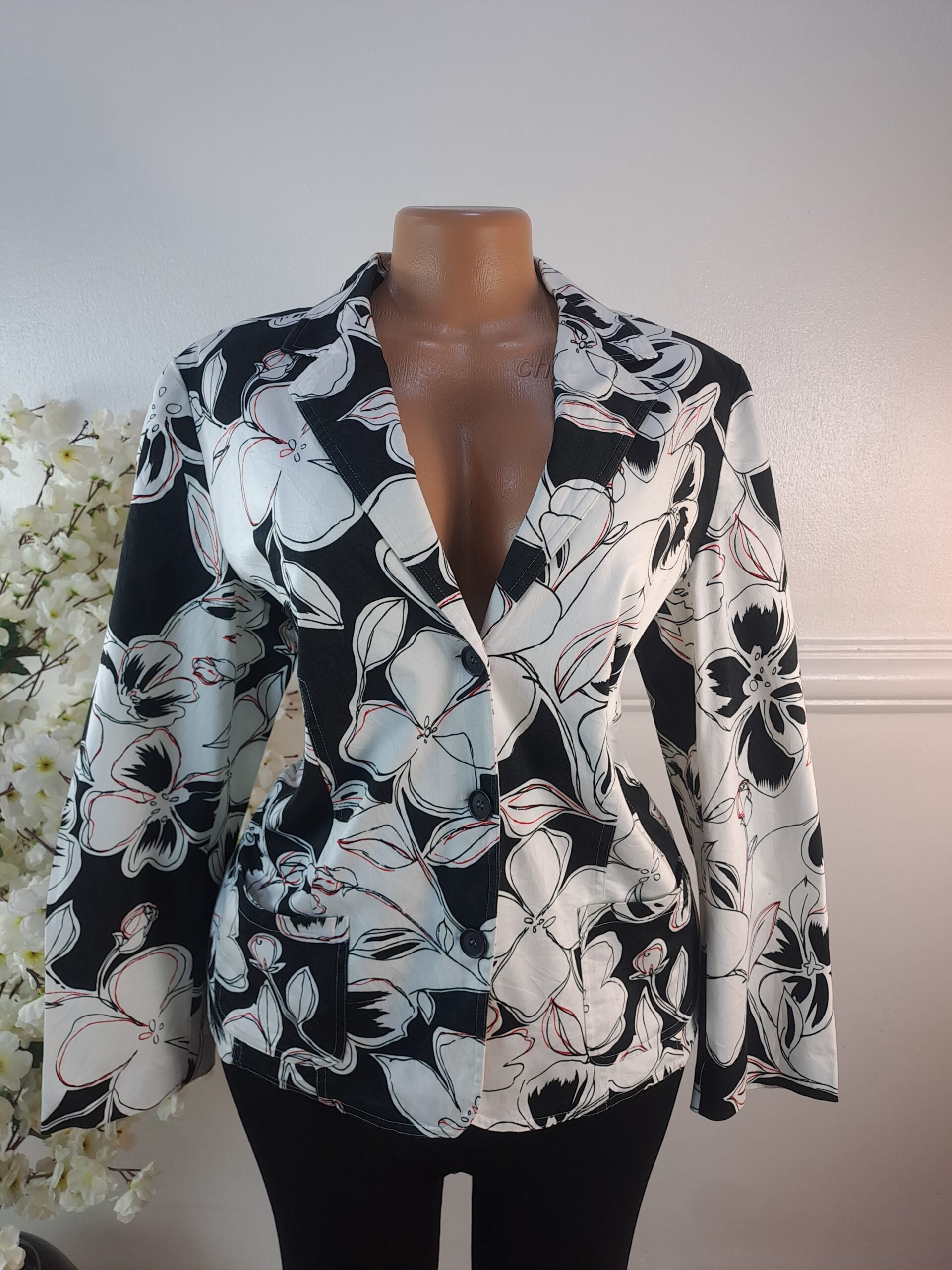 OSCAR B UK SIZE 14 [LENGTH 26 INCHES] image 0