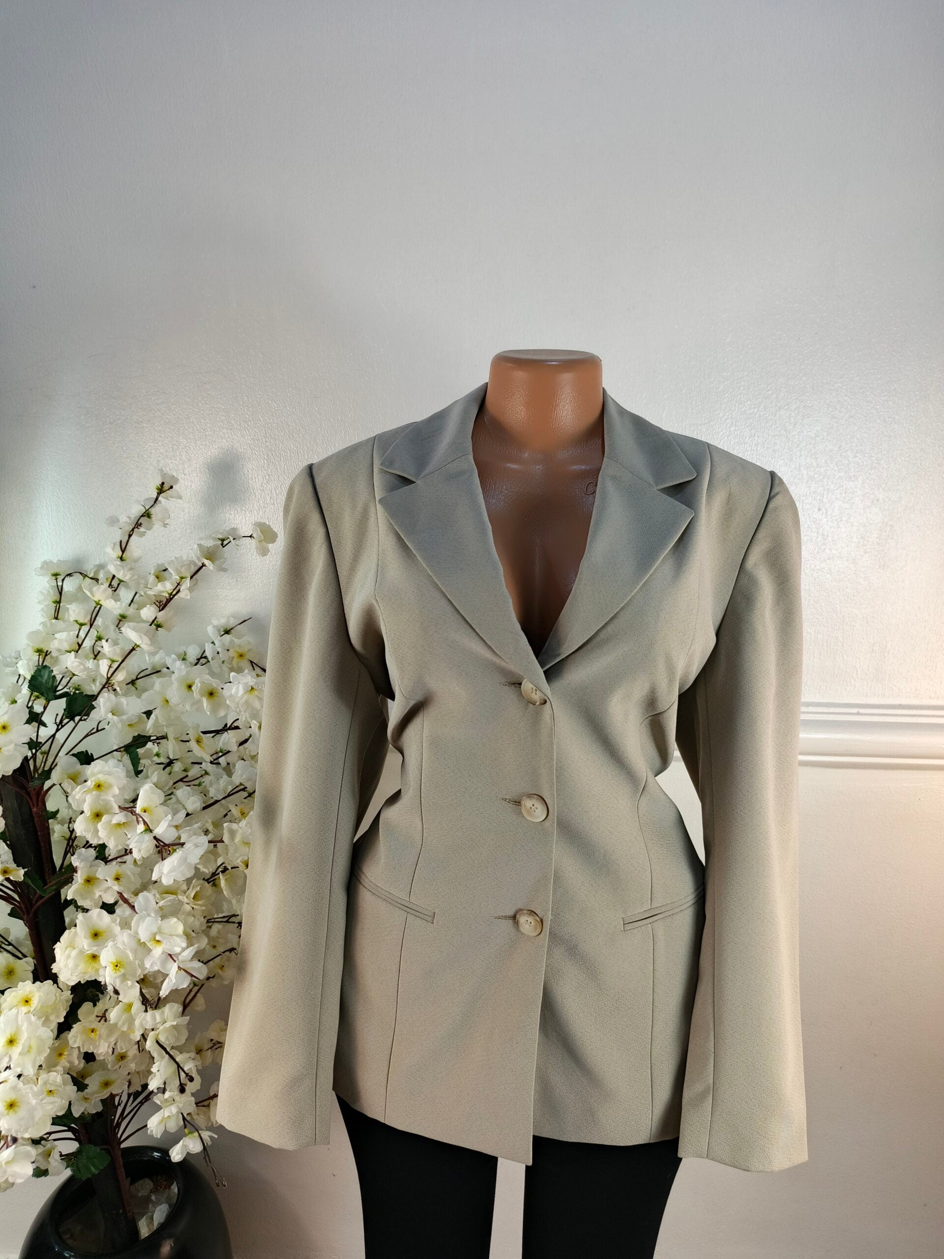 BLAZER UK SIZE 12 [LENGTH 29 INCHES, BEIGE] image 0