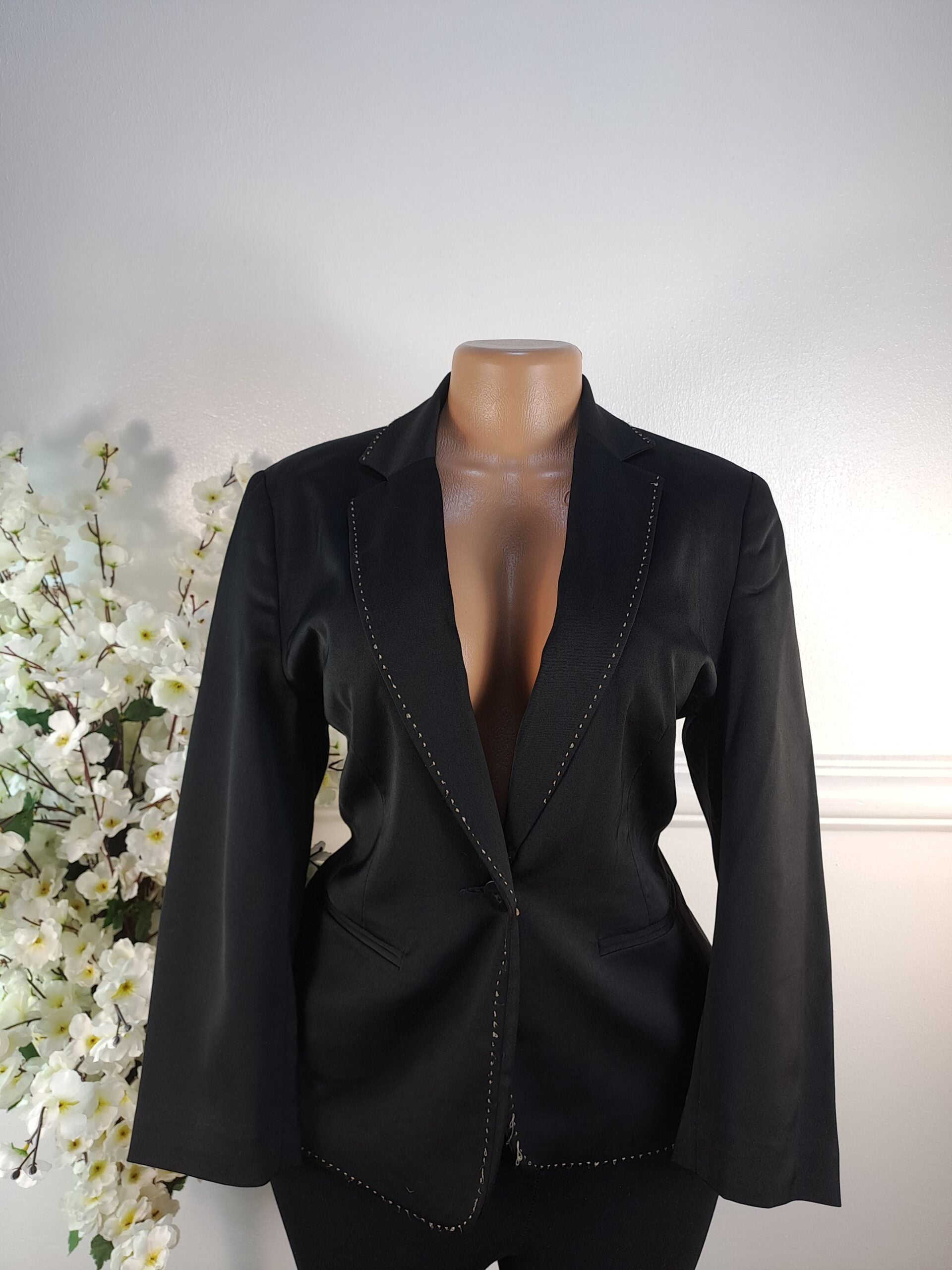 BLAZER UK SIZE 10 [LENGTH 25 INCHES, BLACK] image 0