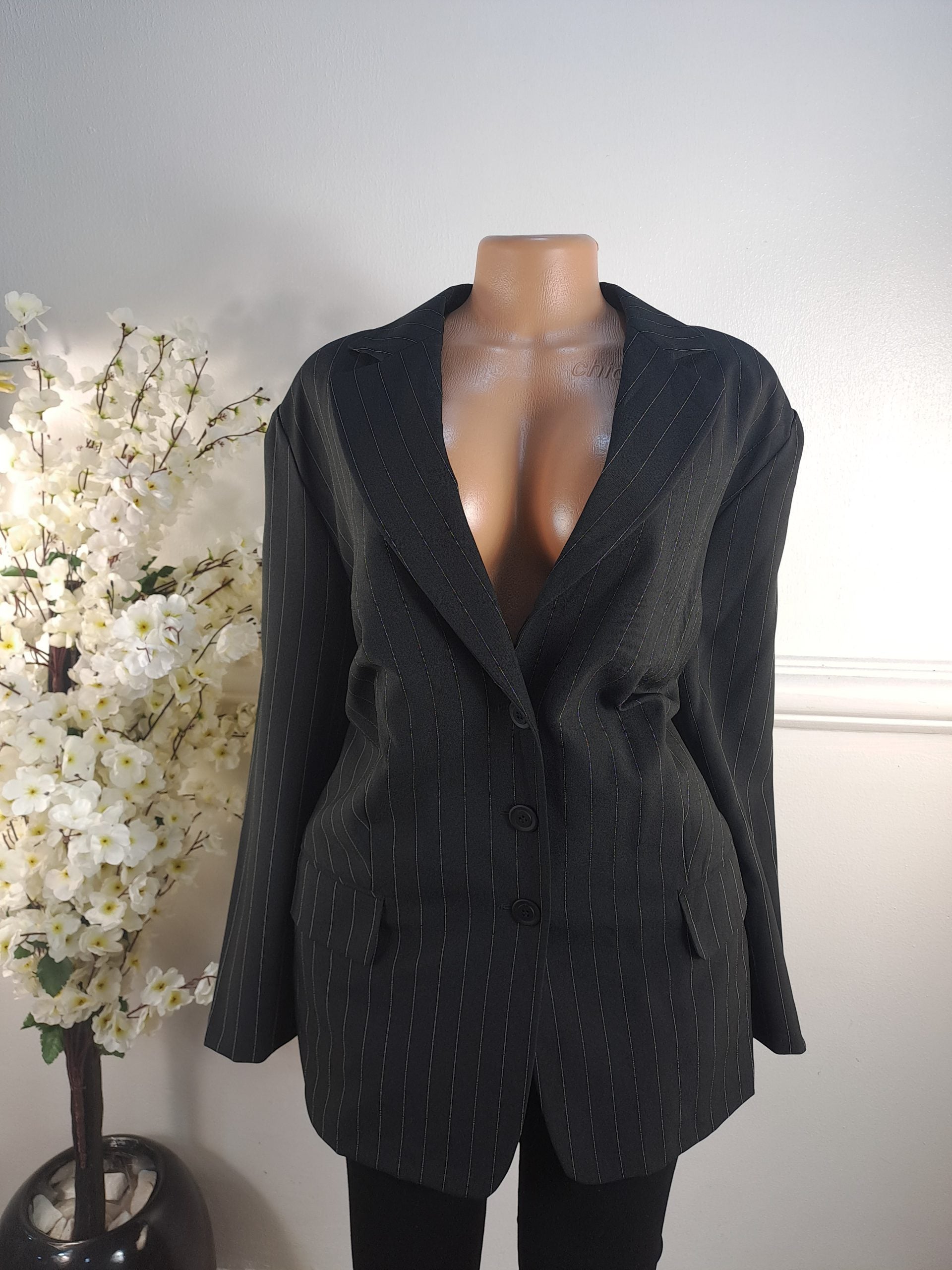 BLAZERS UK SIZE 22 [LENGHT 36 INCHES] image 0