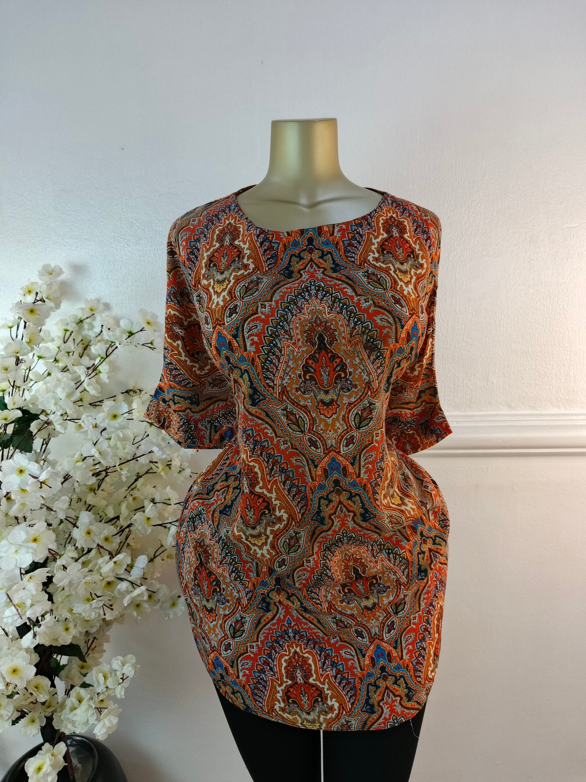 TOP UK SIZE 26 image 0