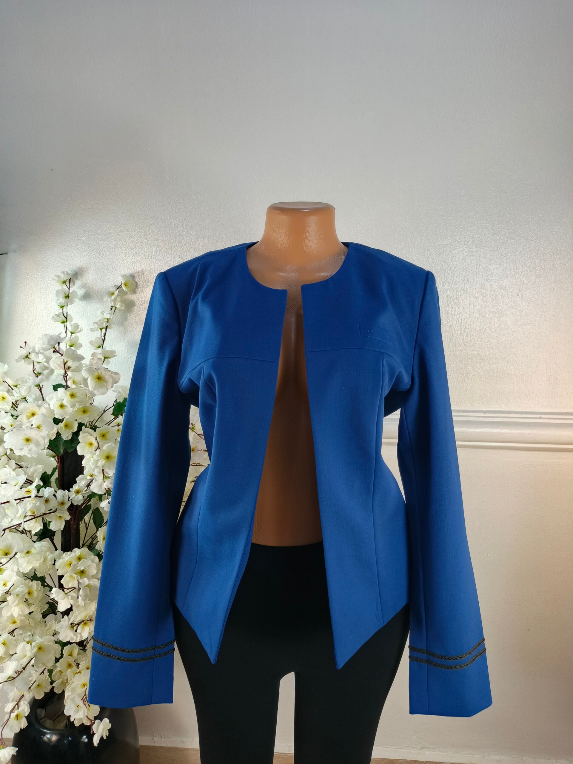 BLAZER UK SIZE 10 [LENGTH 25 INCHES, NAVY BLUE] image 0