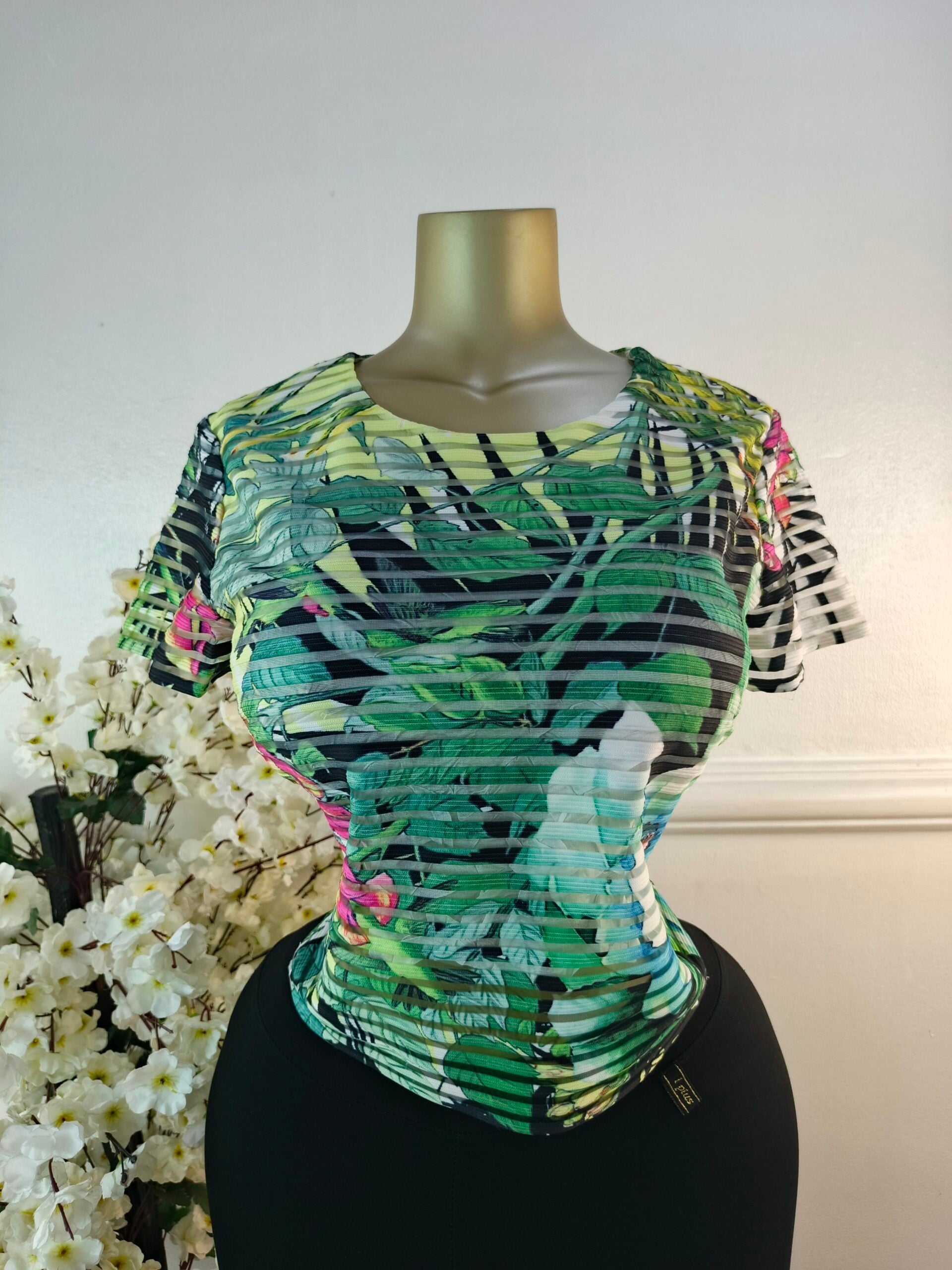 DERHY UK SIZE 12 image 0
