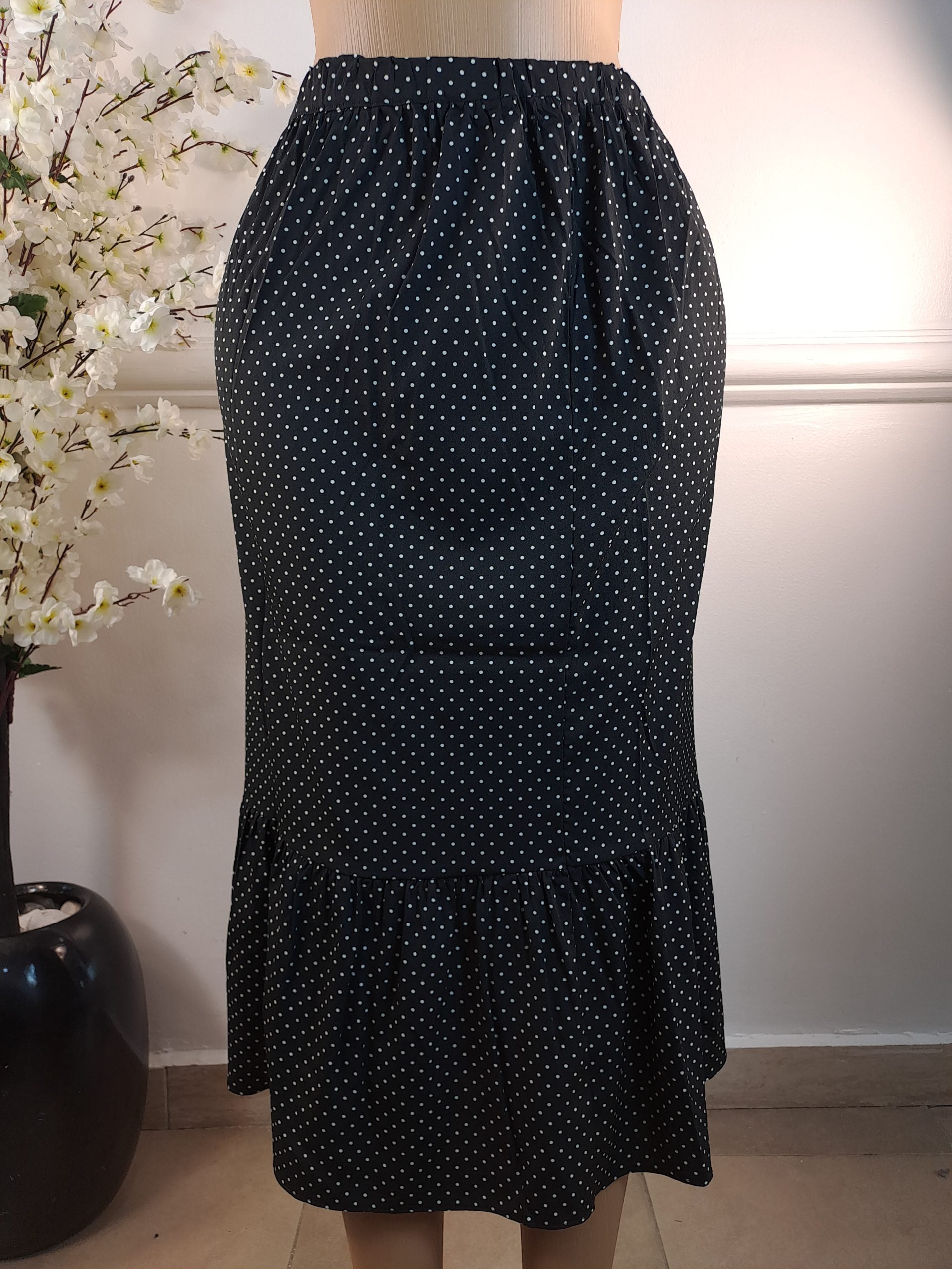 SKIRT UK 10, L-33 INCHES image 0