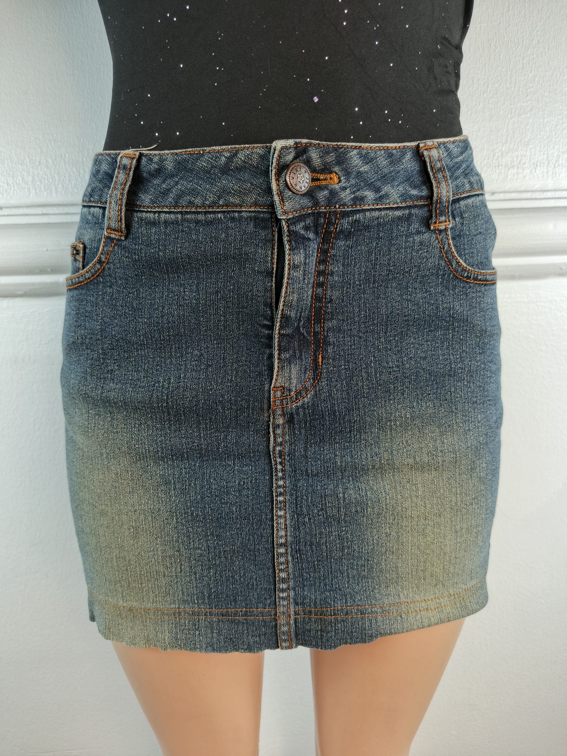VIKI UK 8, L-13 INCHES image 0
