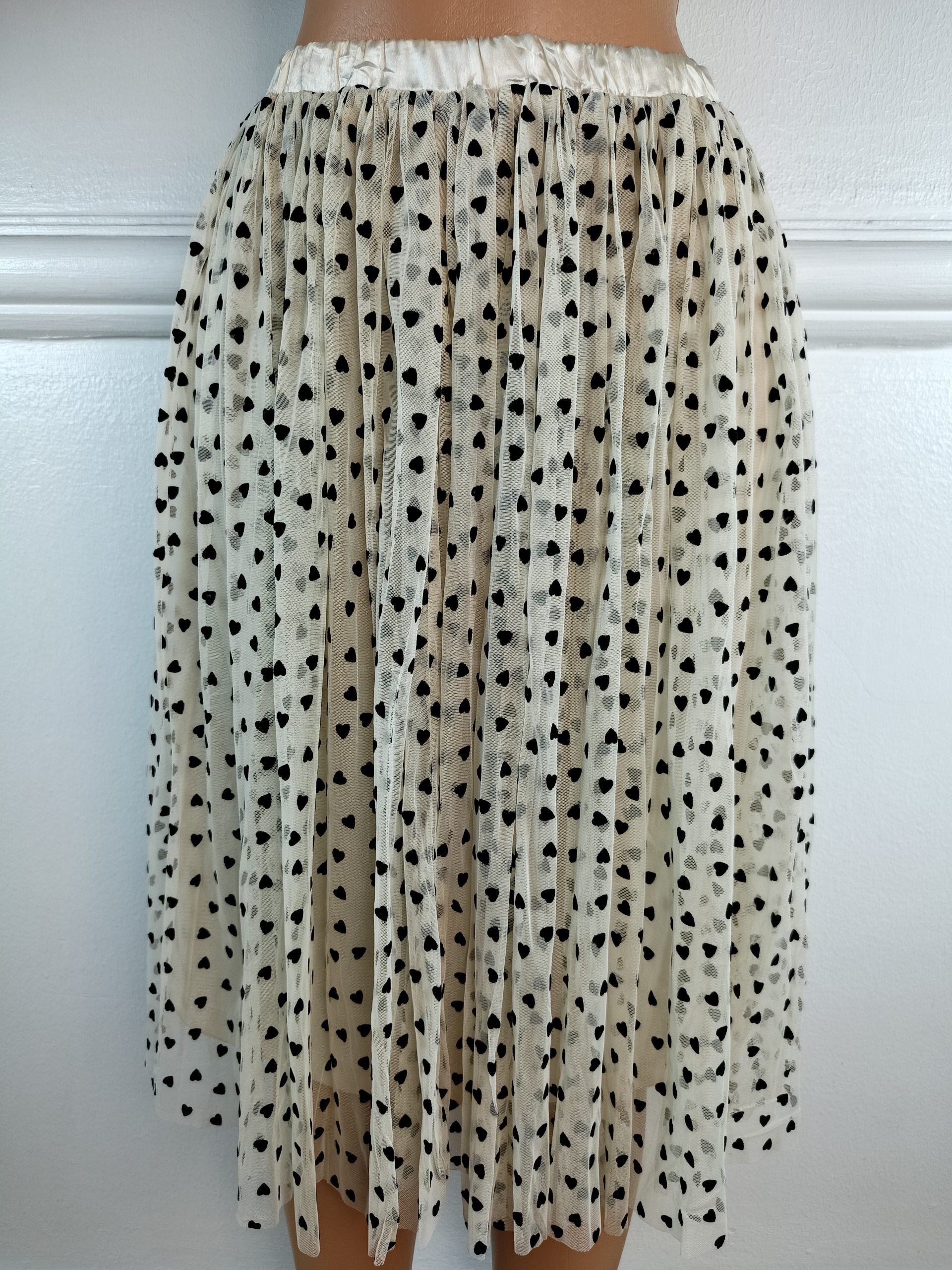 LACE & BEADS UK 6, L-27 INCHES image 0