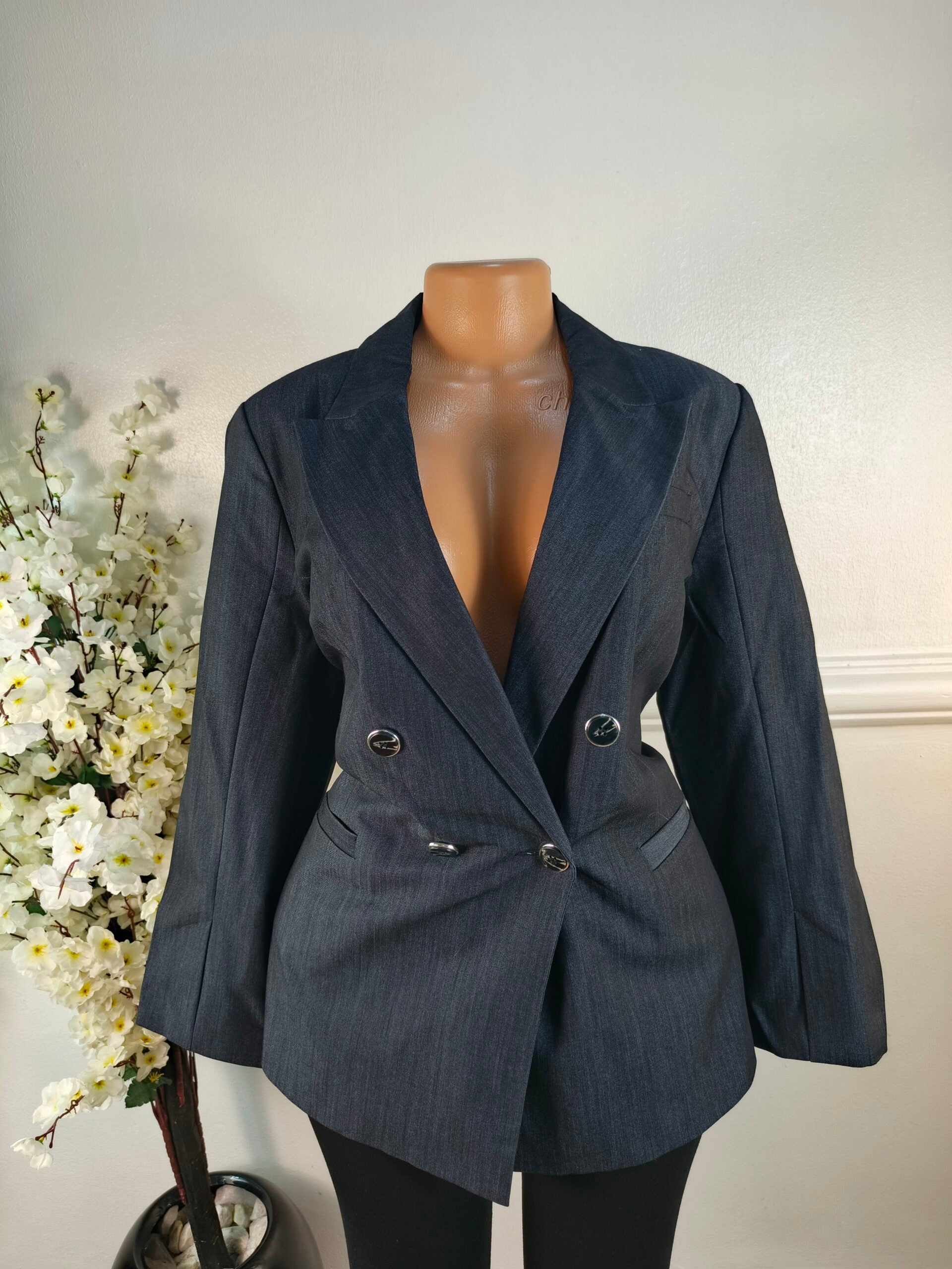 V. UK SIZE 18 [LENGHT 30 INCHES] image 0