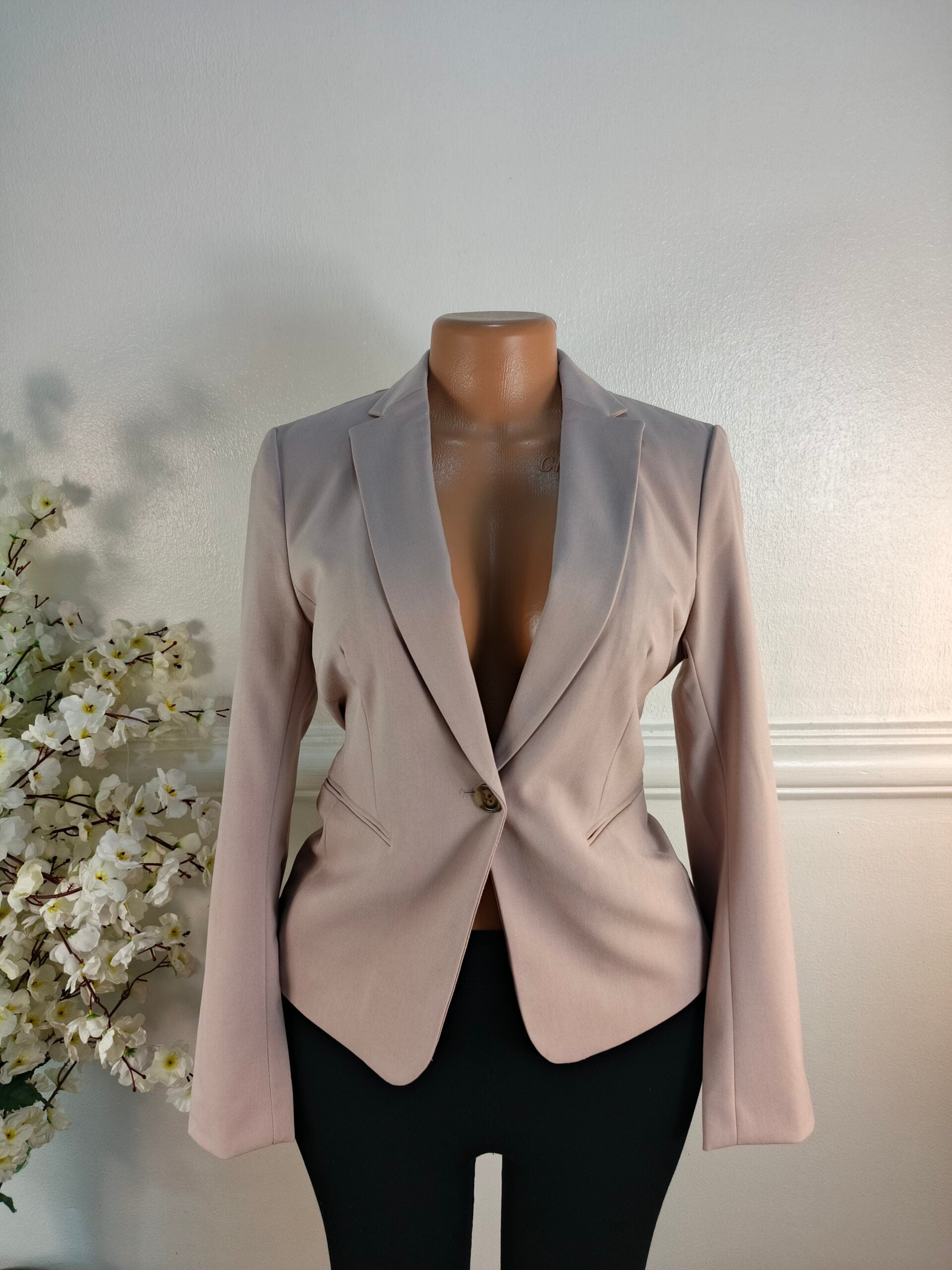 H&amp;M UK SIZE 6 [LENGTH 24 INCHES, PEACH] image 0