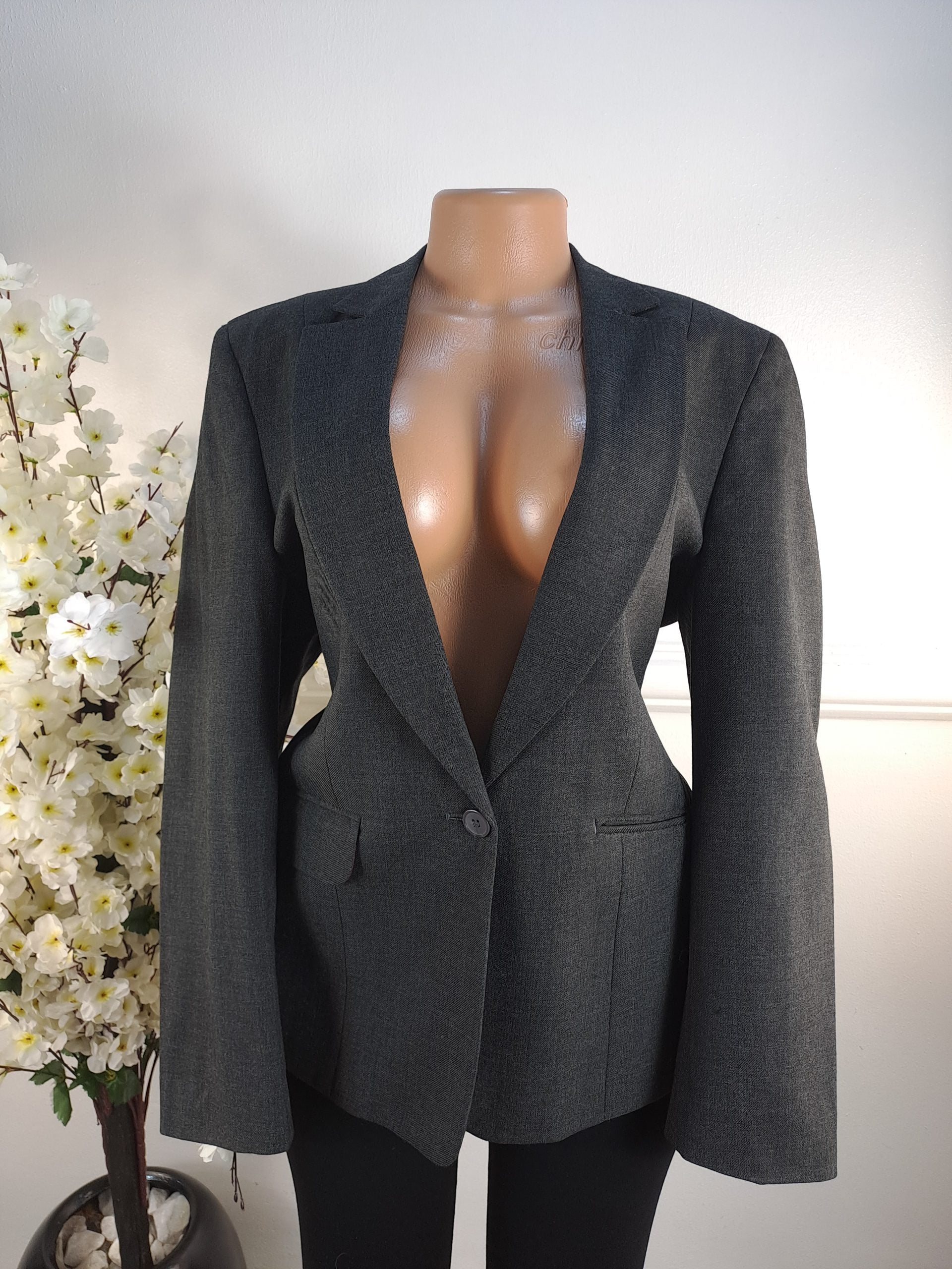 SCHOOL BLAZER UK SIZE 14 [LENGHT 26 INCHES] image 0
