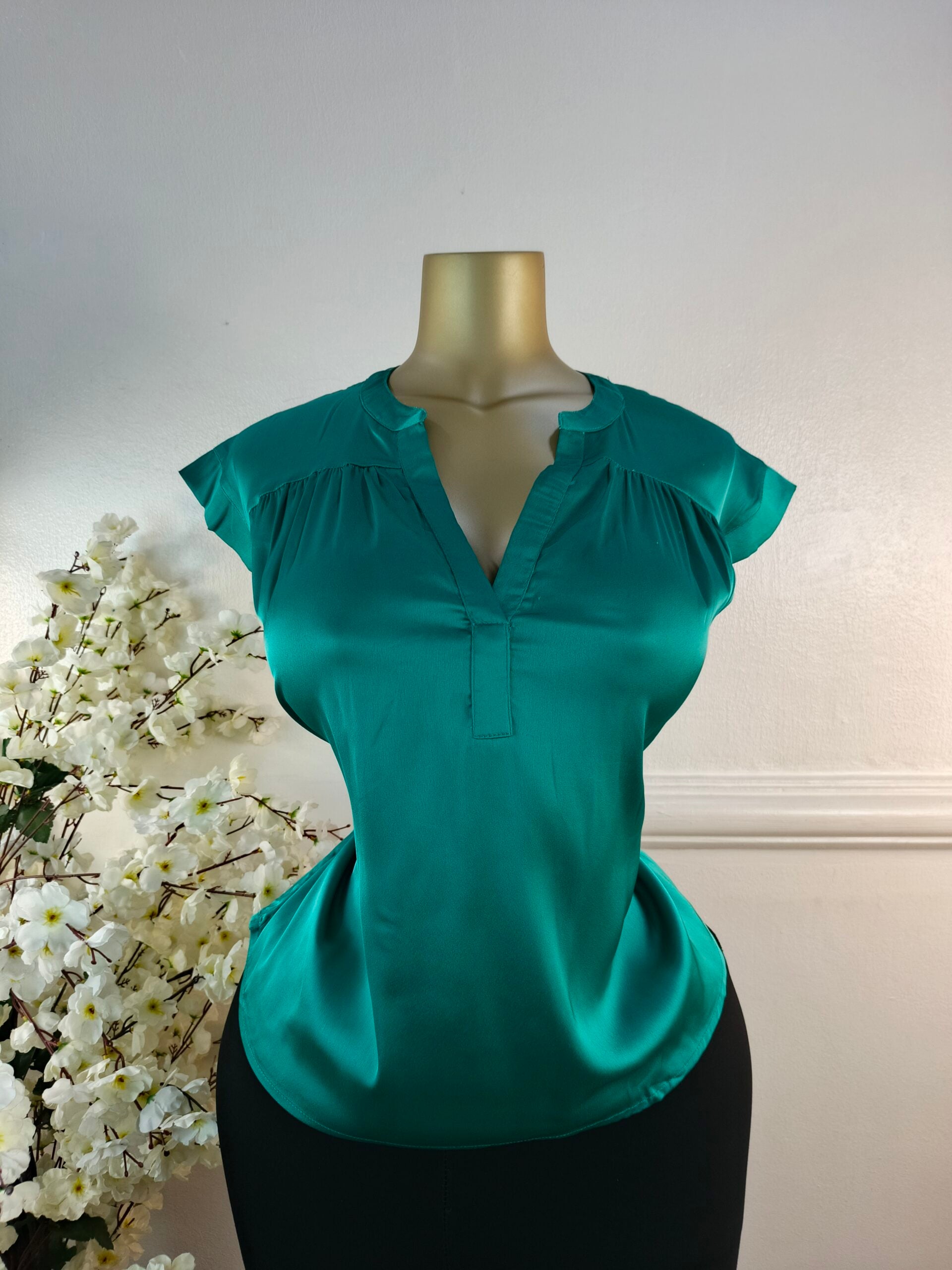 TOP UK SIZE 8 [MINT] image 0
