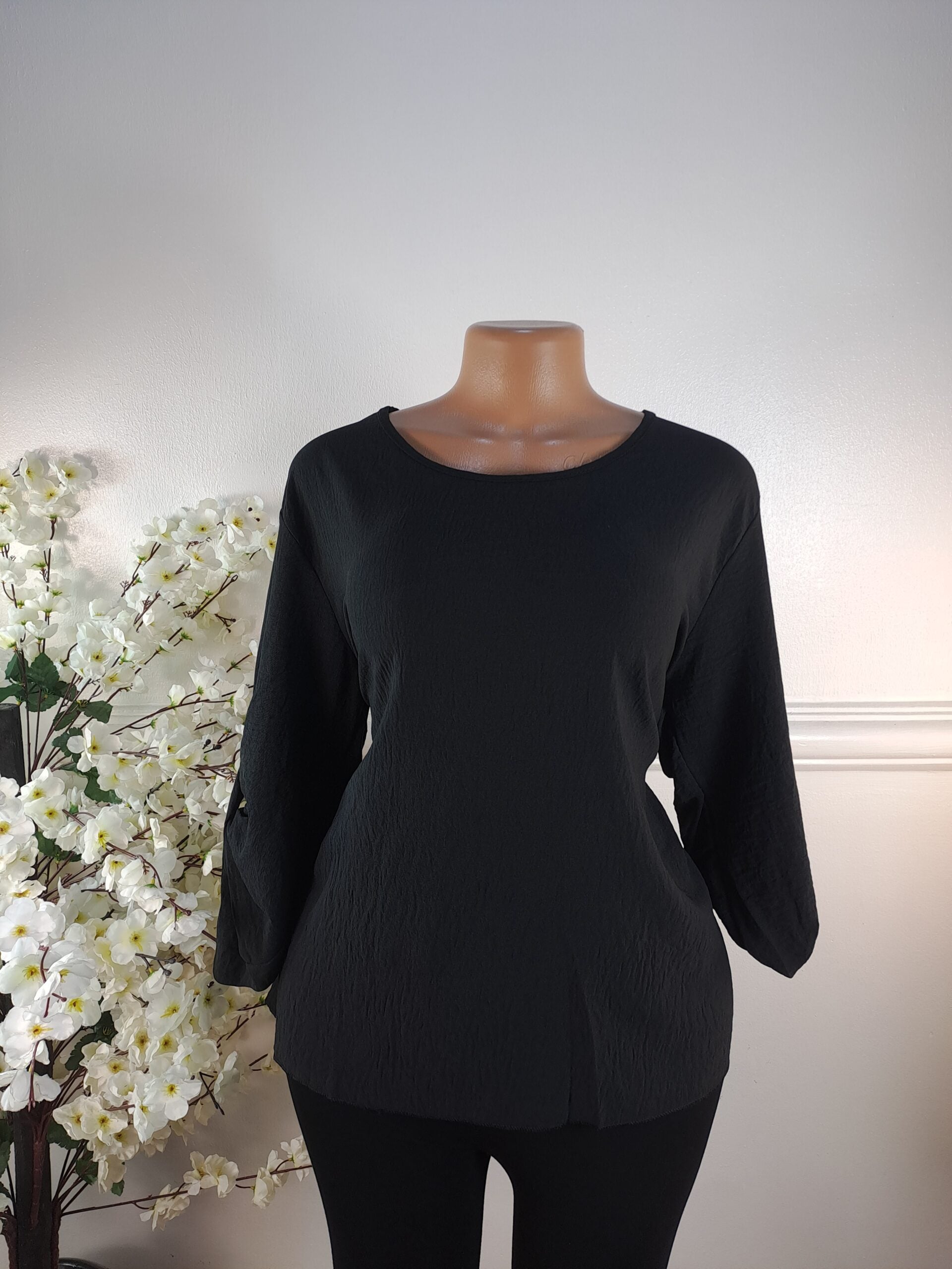 TOP UK SIZE 14 [BLACK] image 0