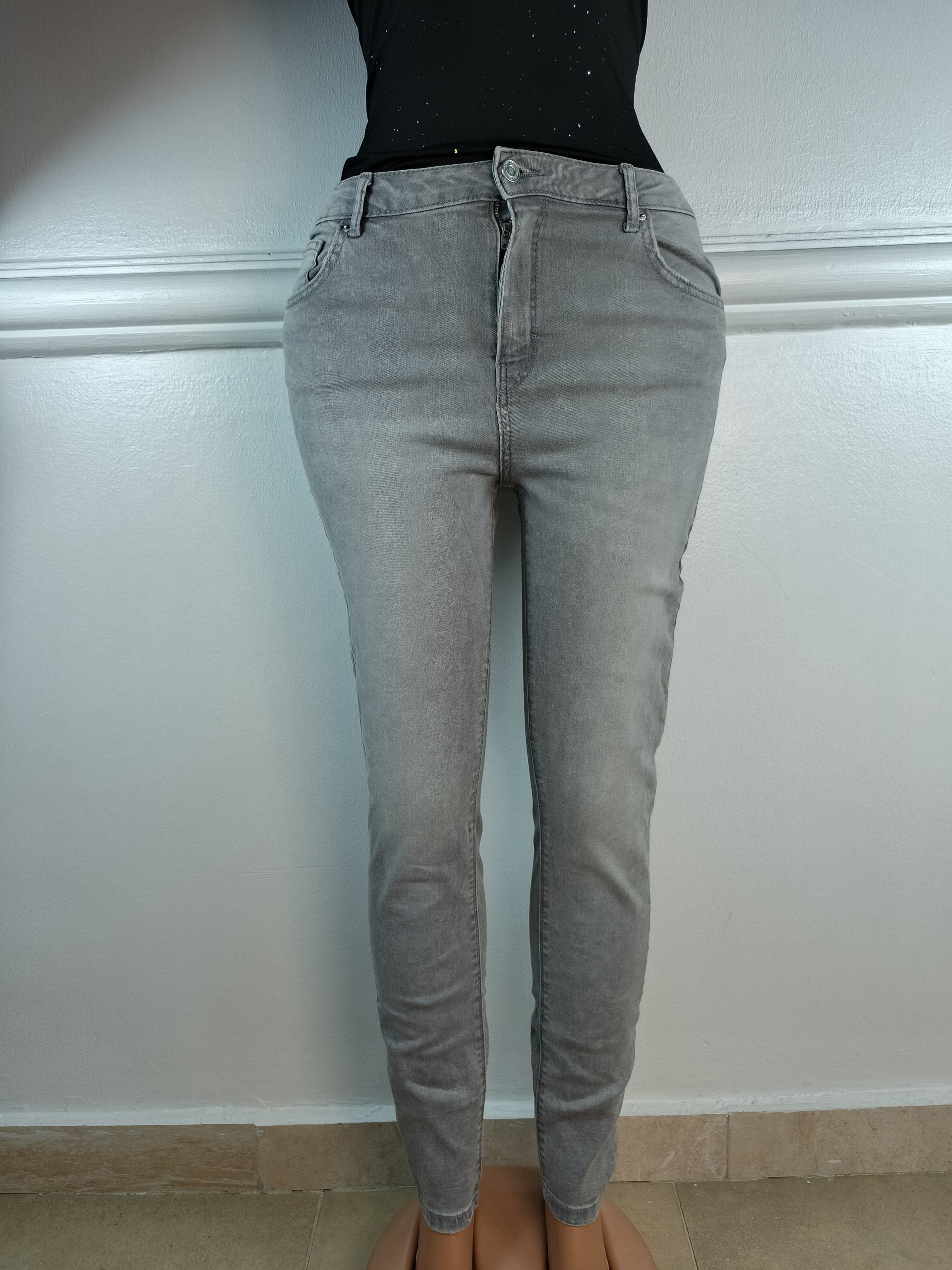 DENIM UK 8, L-39 INCHES image 0
