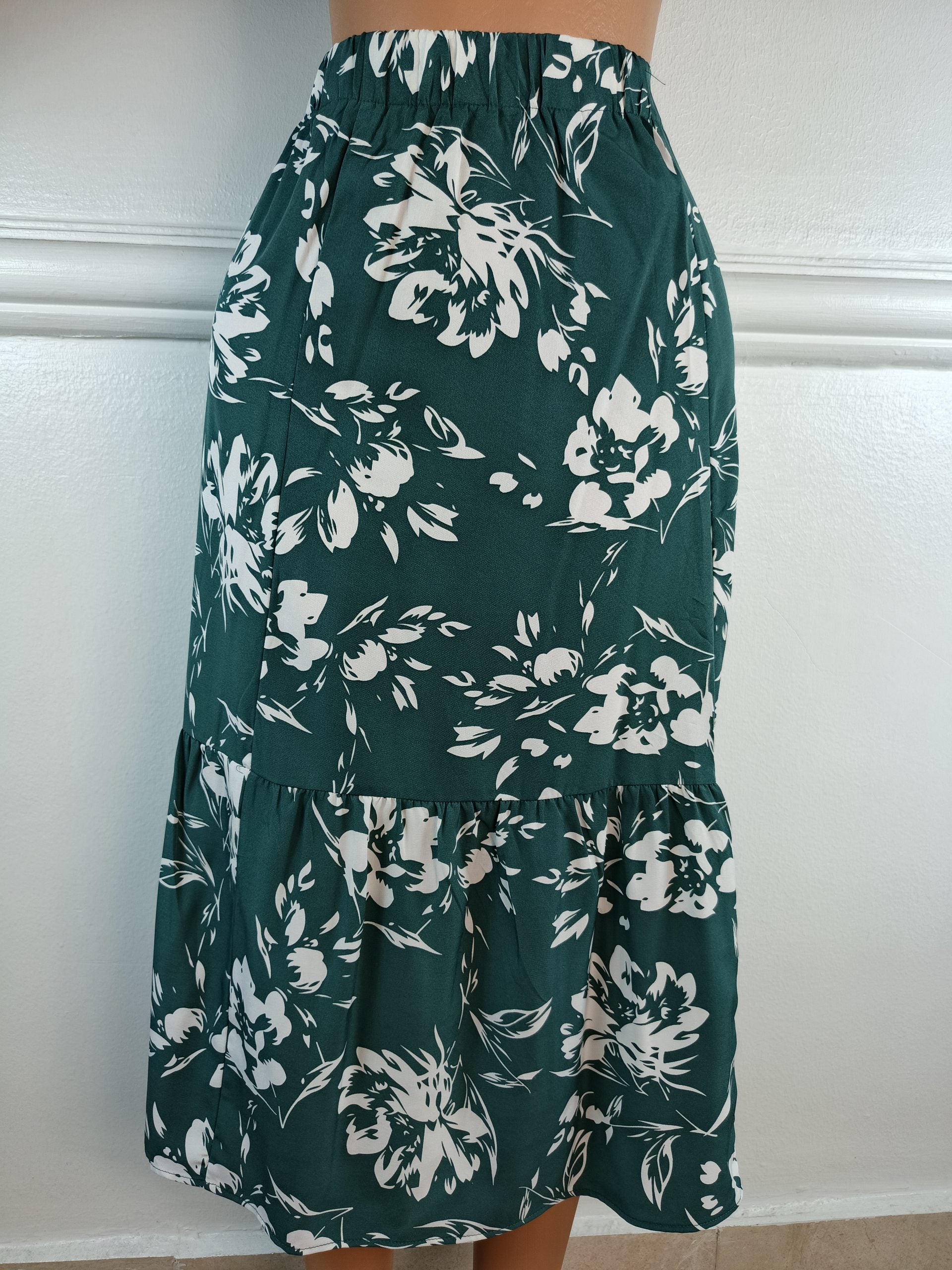 SKIRT UK 6, L-34 INCHES image 0