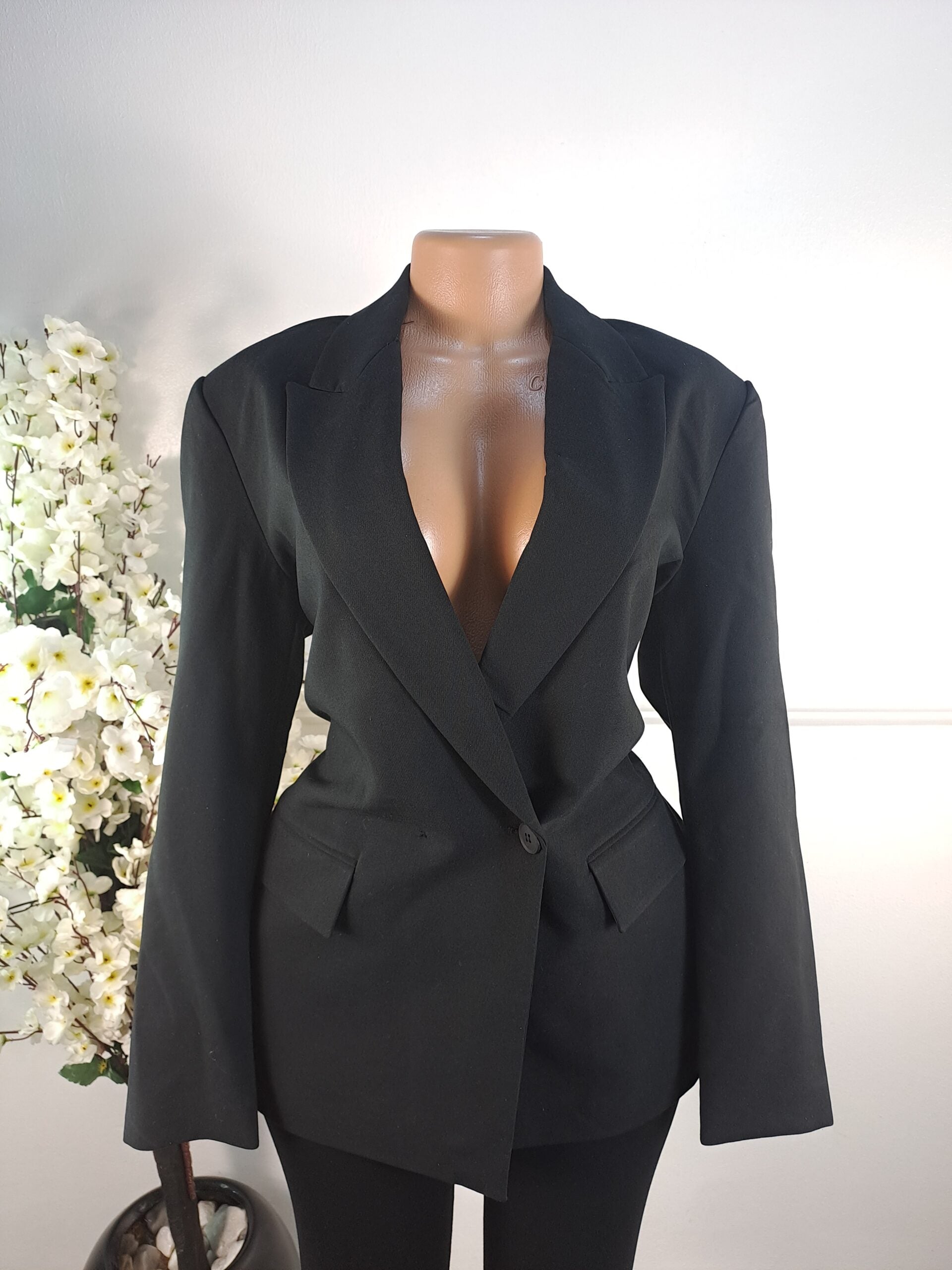 ZARA UK SIZE 14 [LENGHT 27 INCHES, BLACK] image 0