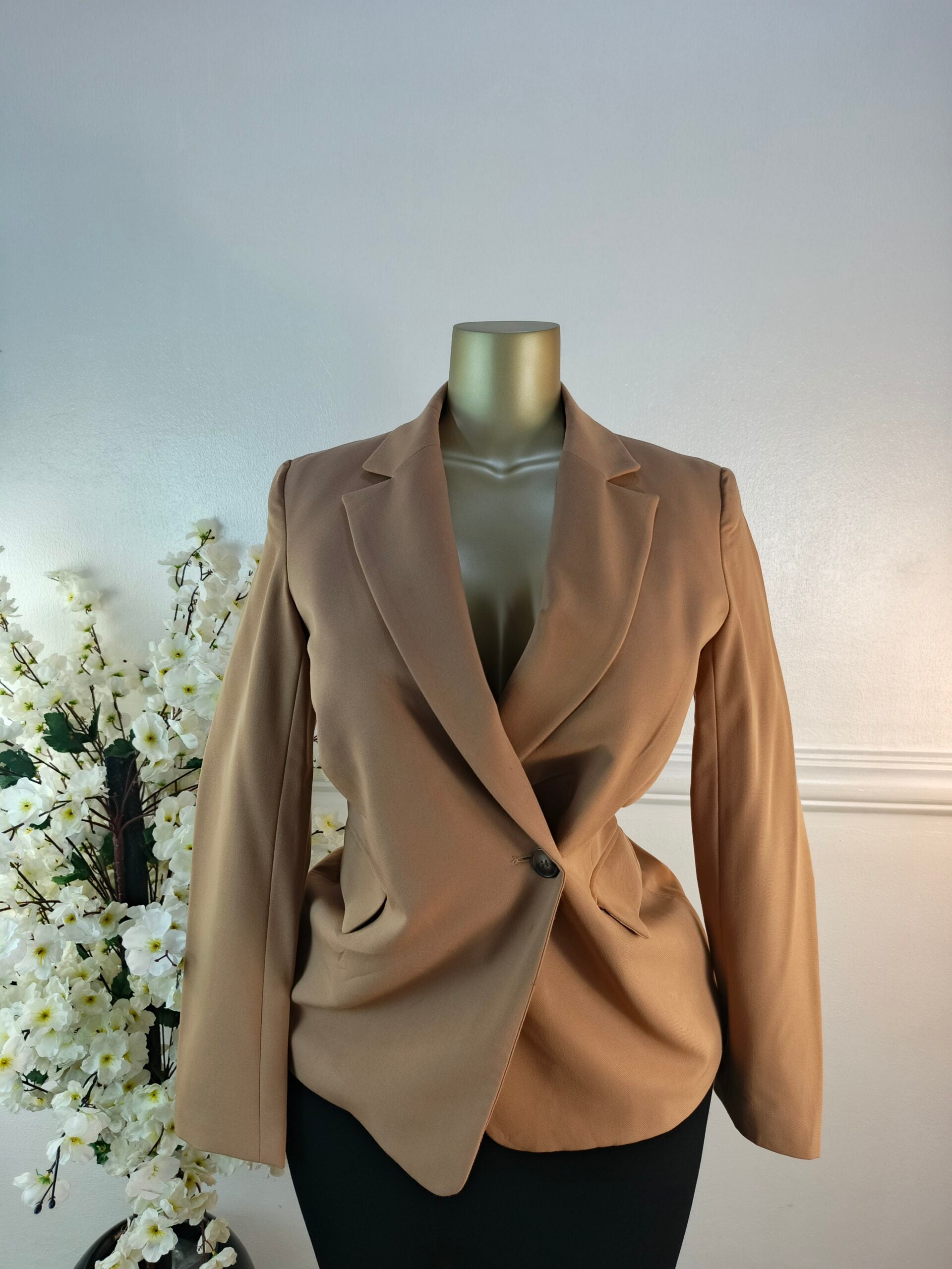 TOPSHOP UK SIZE 6 [LENGTH 27 INCHES, CARTON] image 0