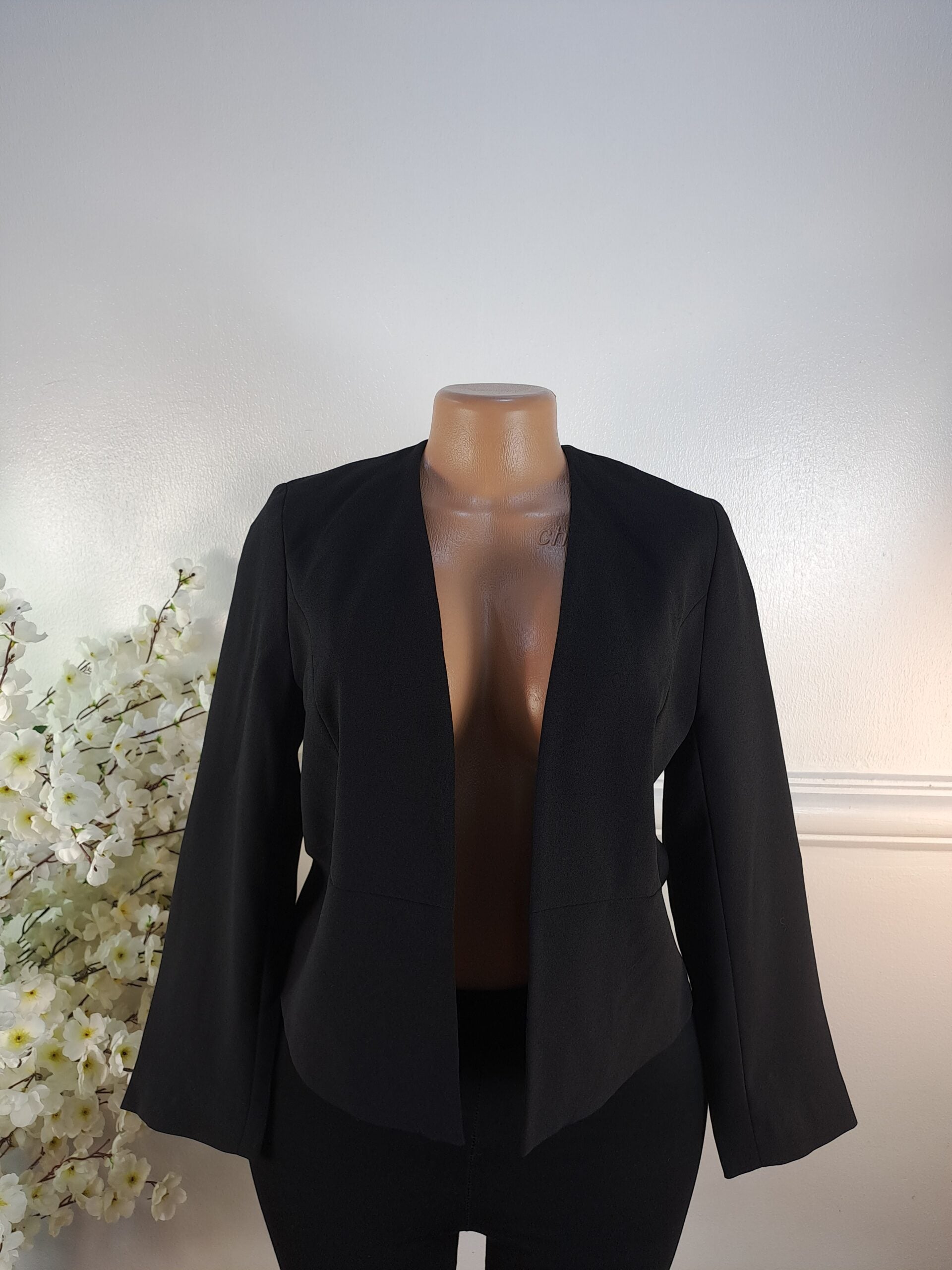 ROMAN PETITE  UK SIZE 8 [LENGTH 22 INCHES, BLACK] image 0