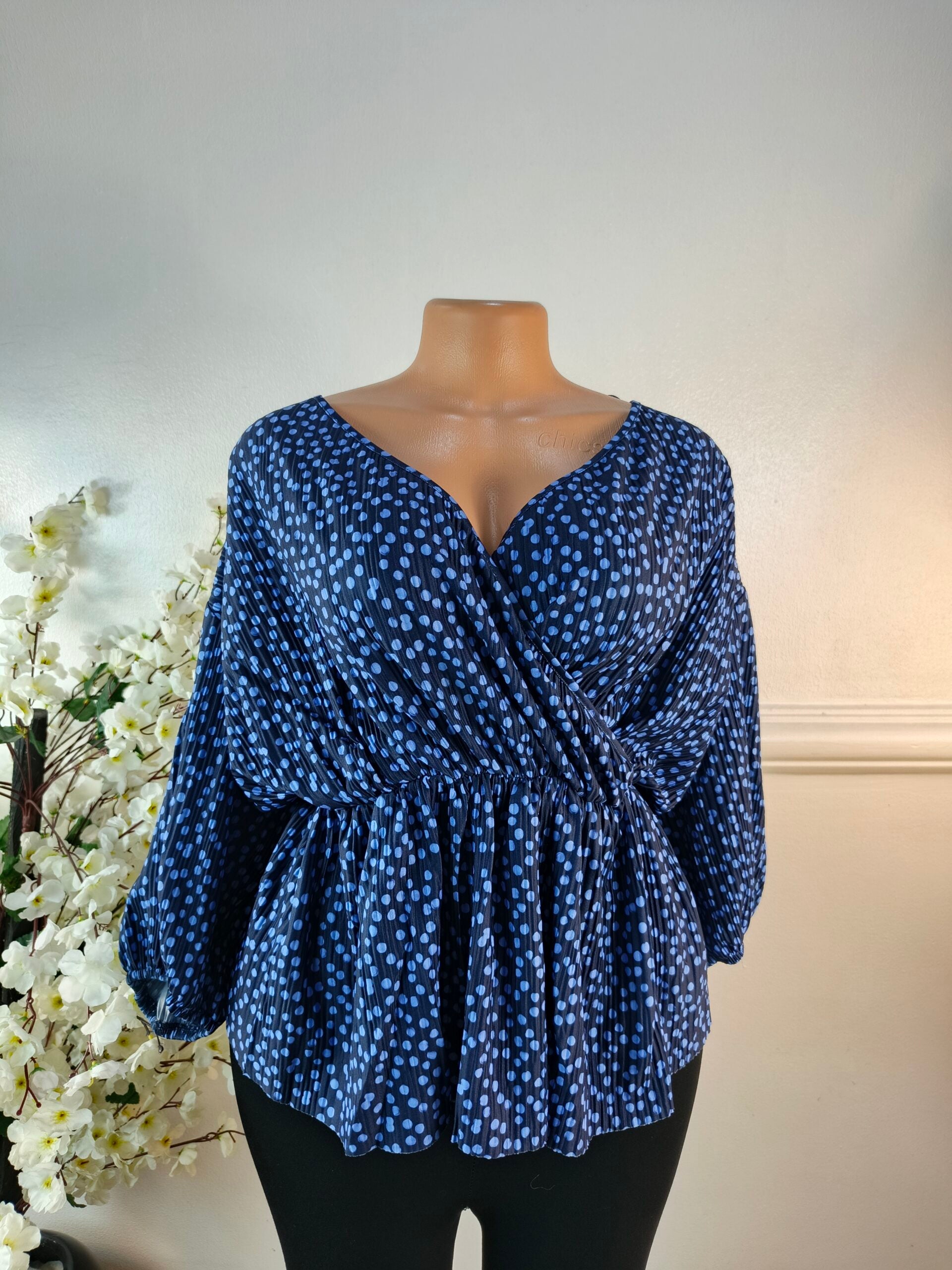 F&amp;F UK SIZE 22 [BLUE&amp;BLACK] image 0