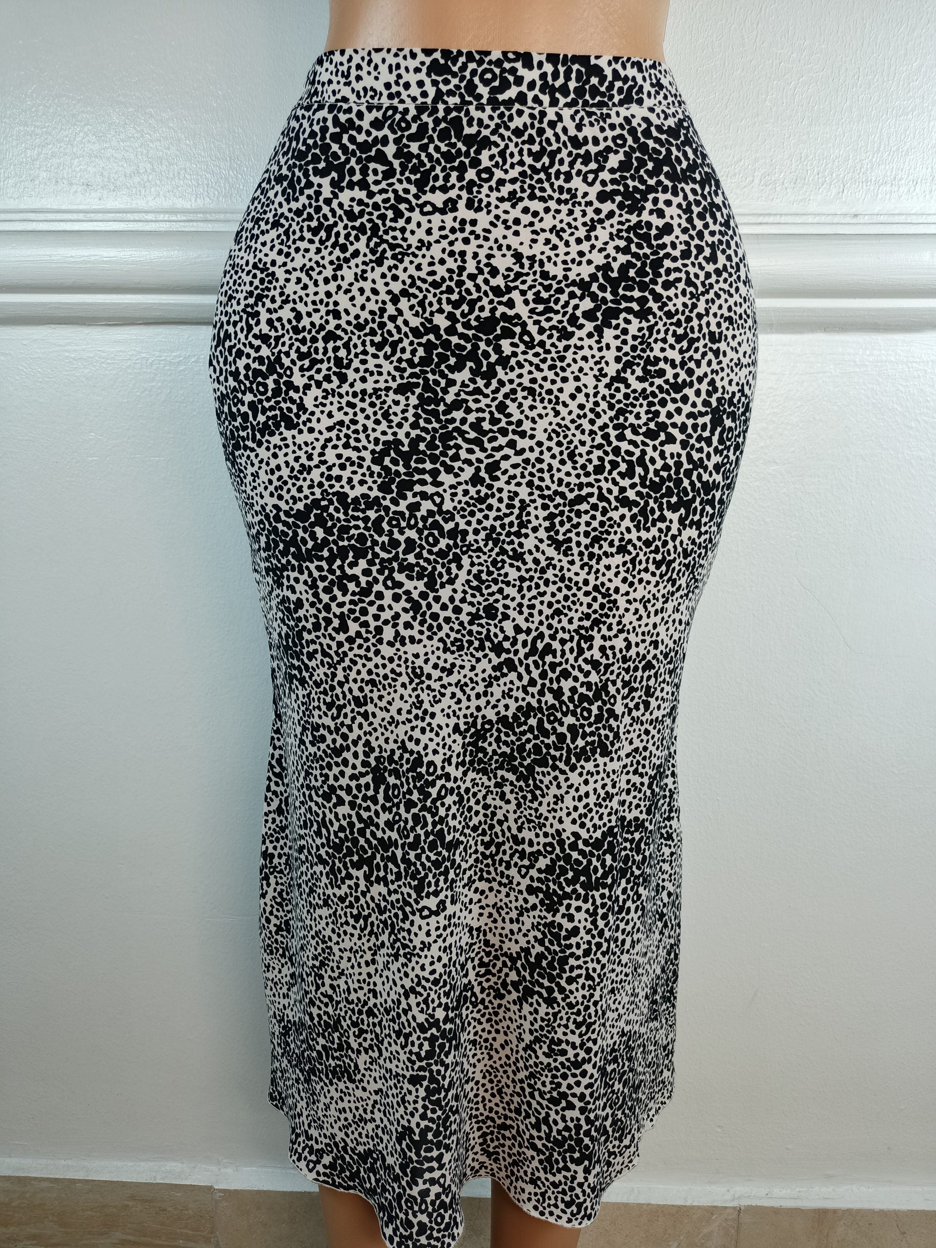 PRIMARK UK 6, L-34 INCHES image 0