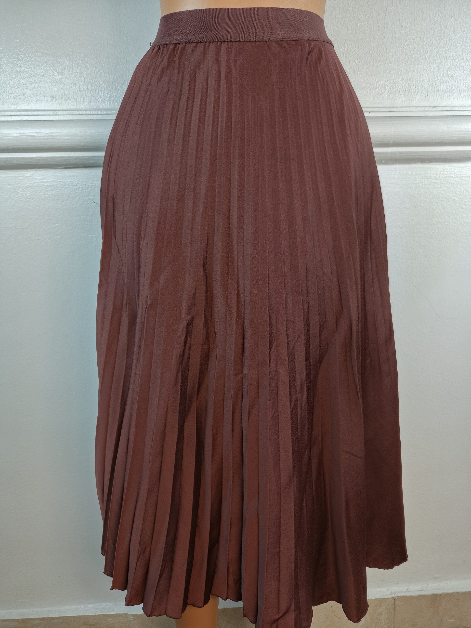 H&M UK 6, L-32 INCHES image 0