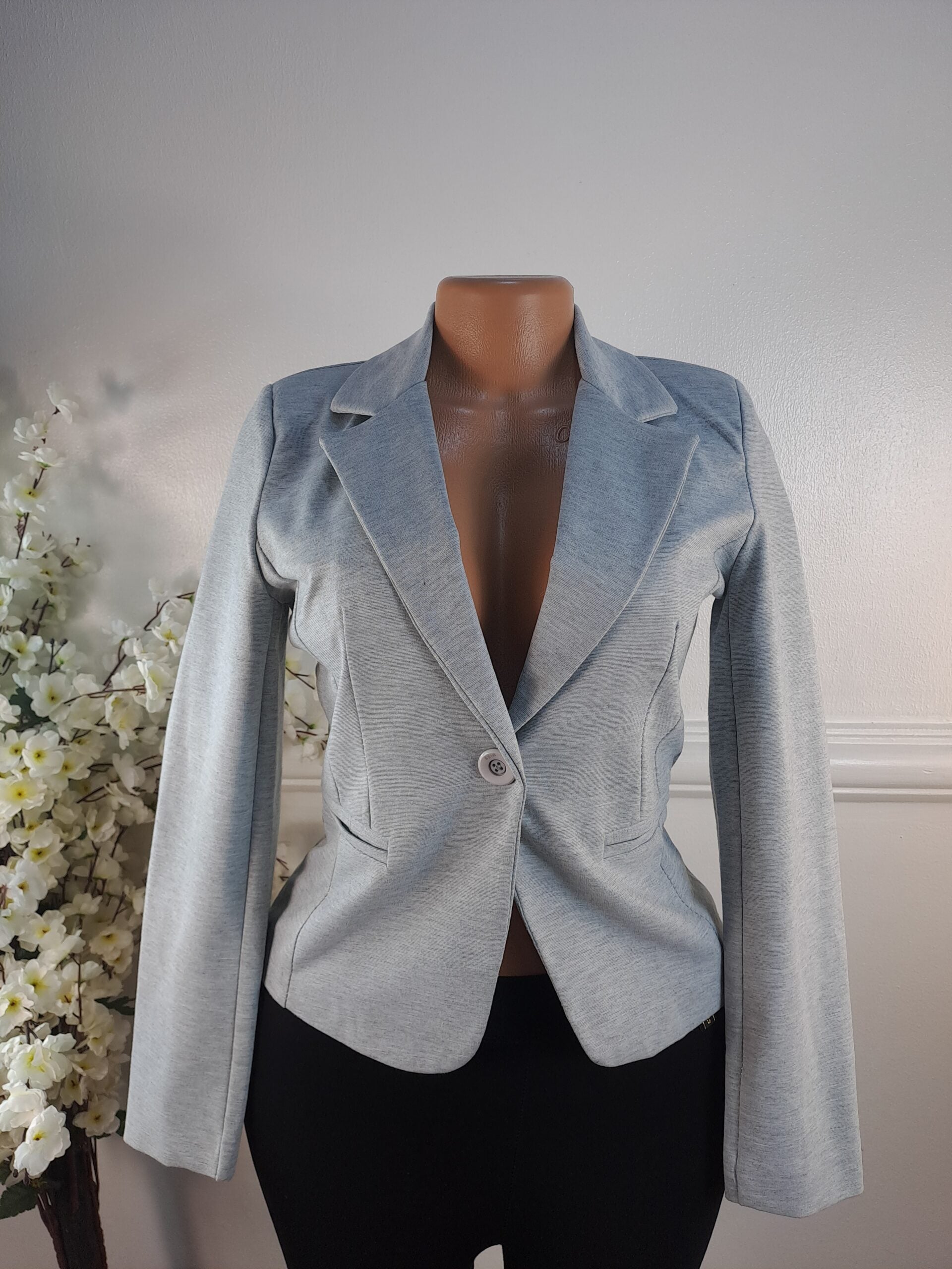 MISS ONE UK SIZE 6 [LENGHT 21 INCHES] image 0